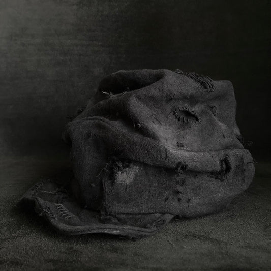 Black linen damage turn cap (brim core)