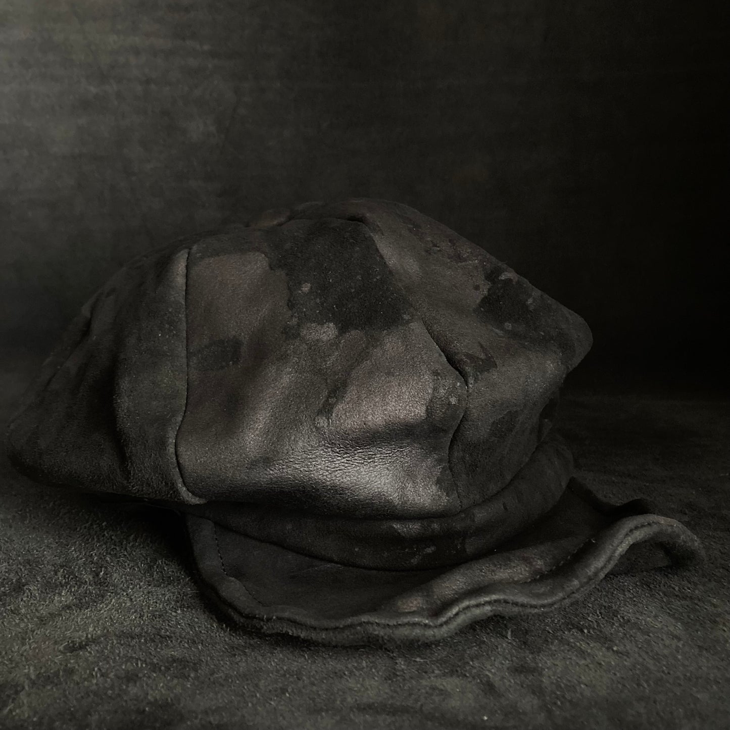 Black  bleached solid casquette