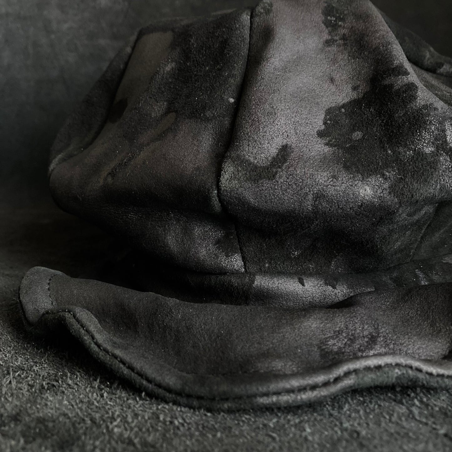 Black  bleached solid casquette