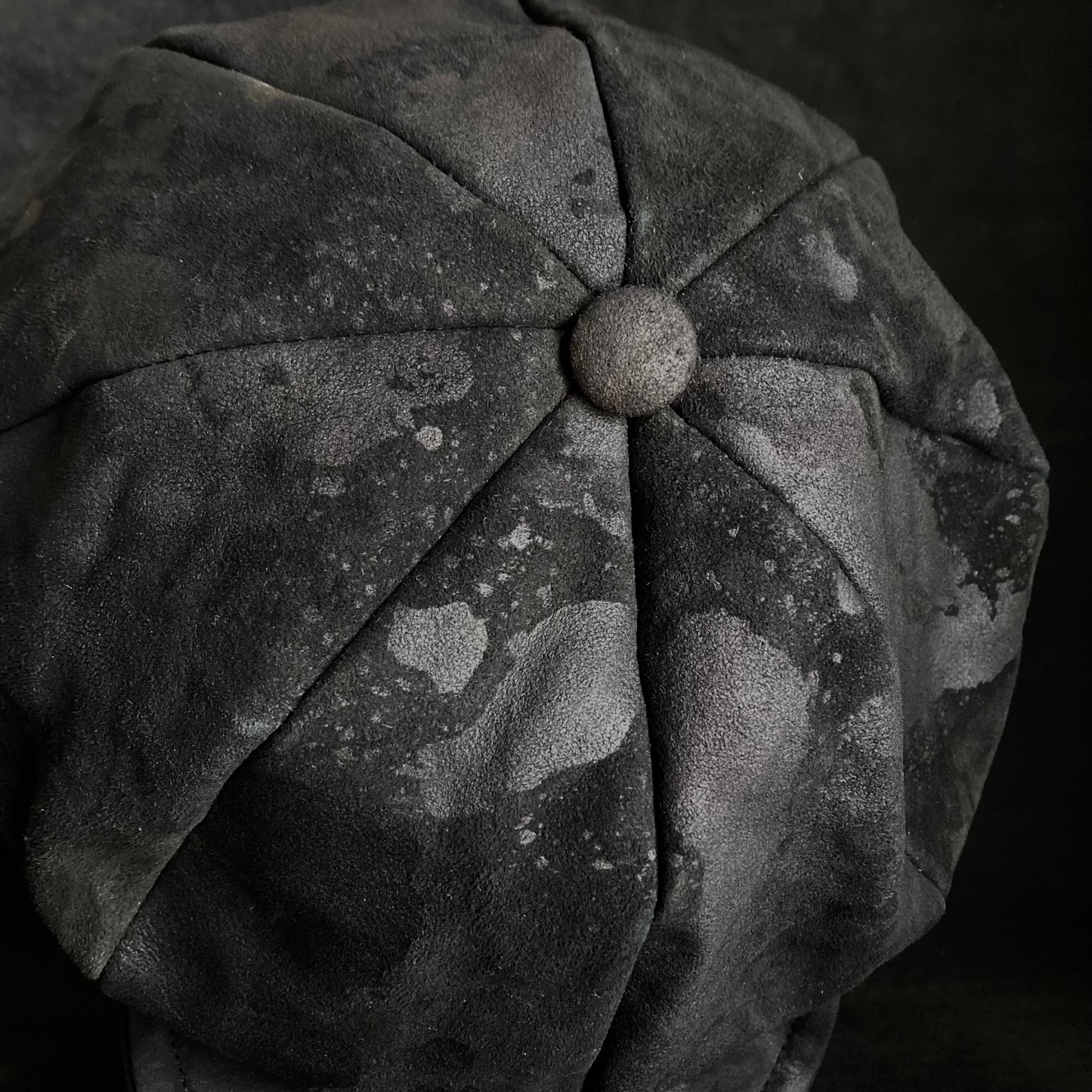 Black  bleached solid casquette