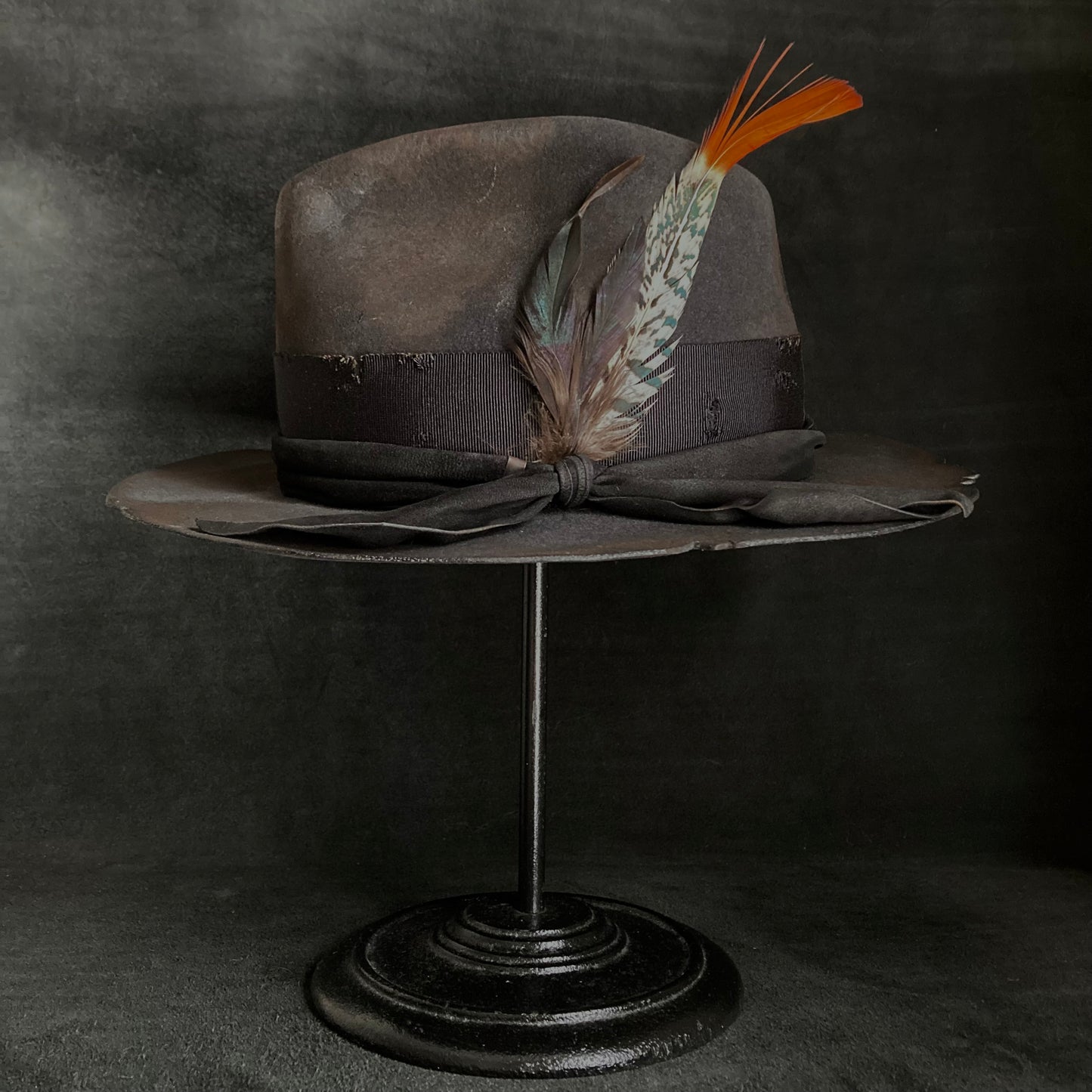 Burnt dark gray rabbit feather fedora hat
