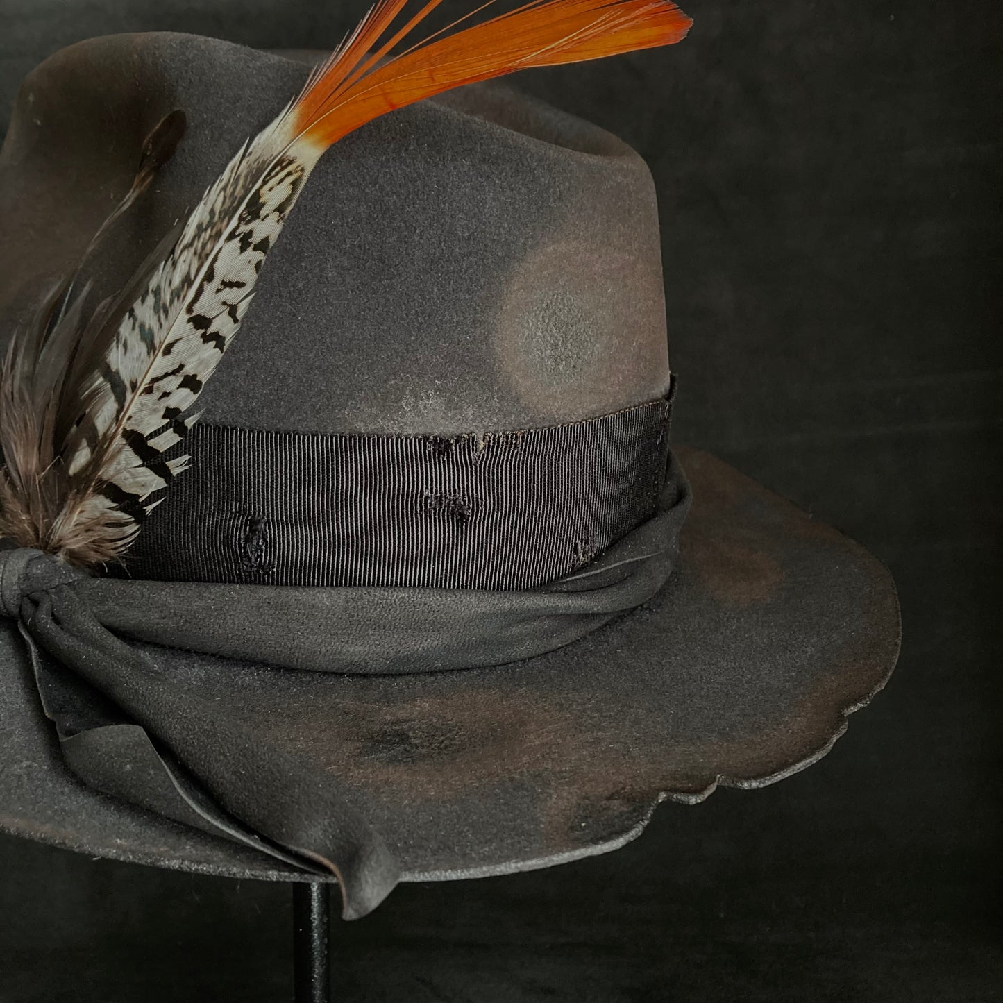 Burnt dark gray rabbit feather fedora hat