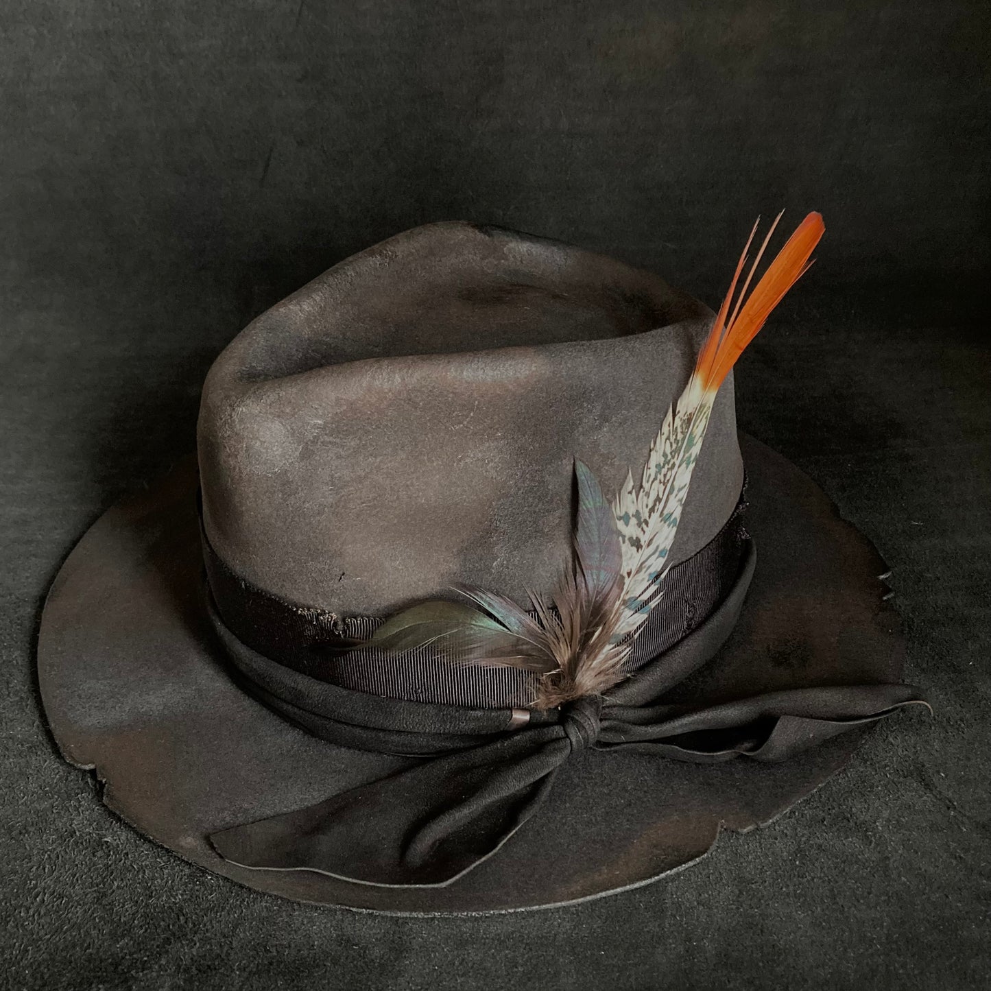 Burnt dark gray rabbit feather fedora hat