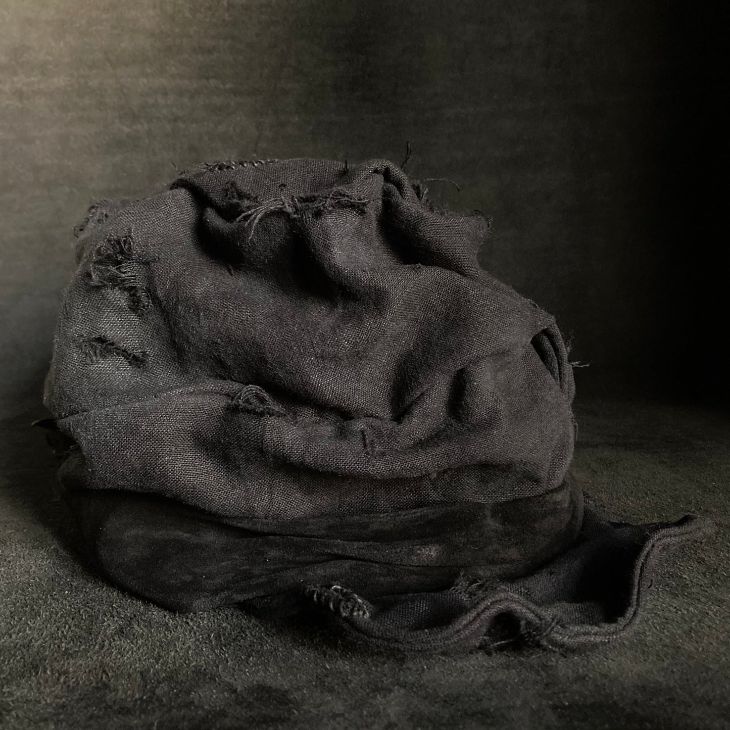 Black linen damage martial turn cap