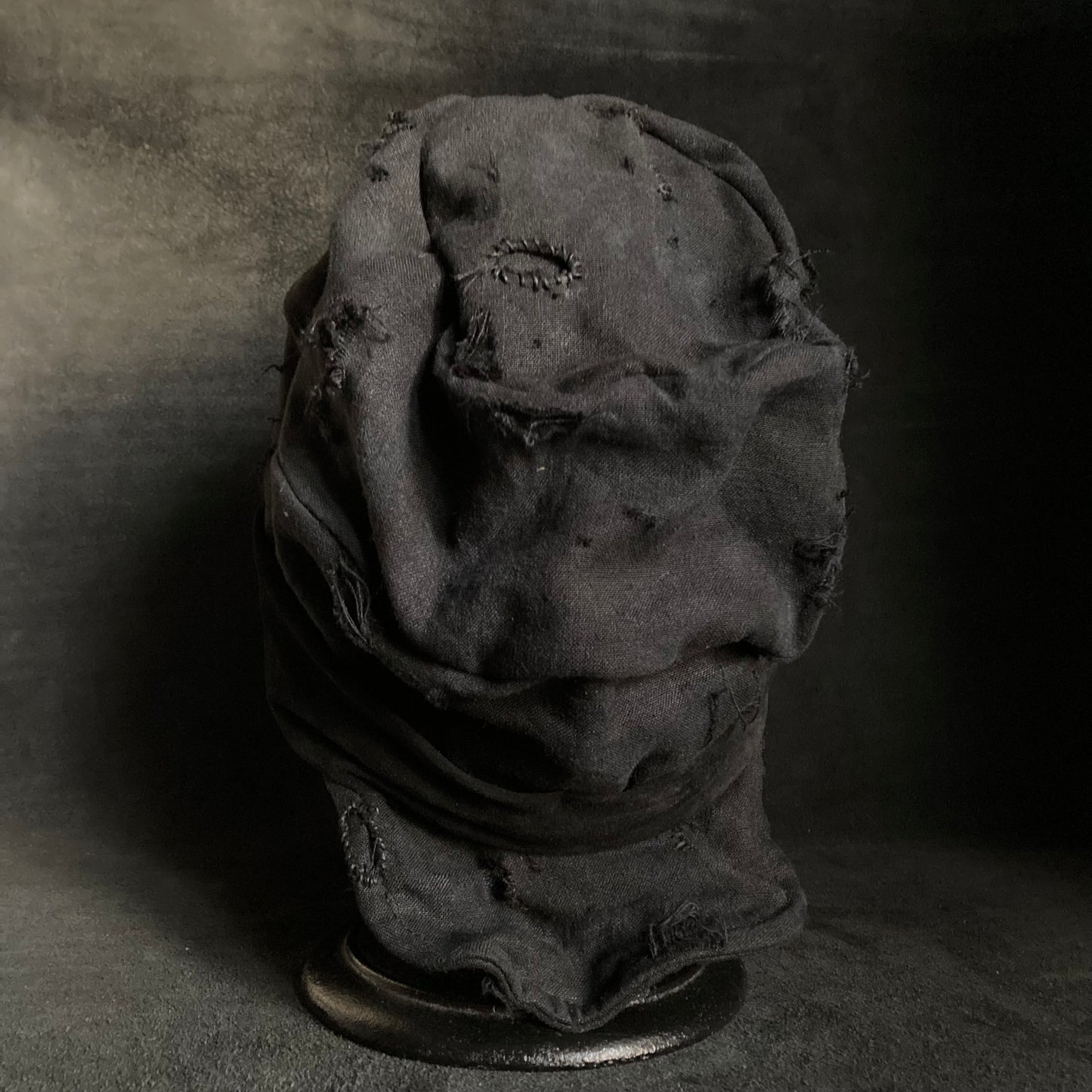 Black linen damage martial turn cap