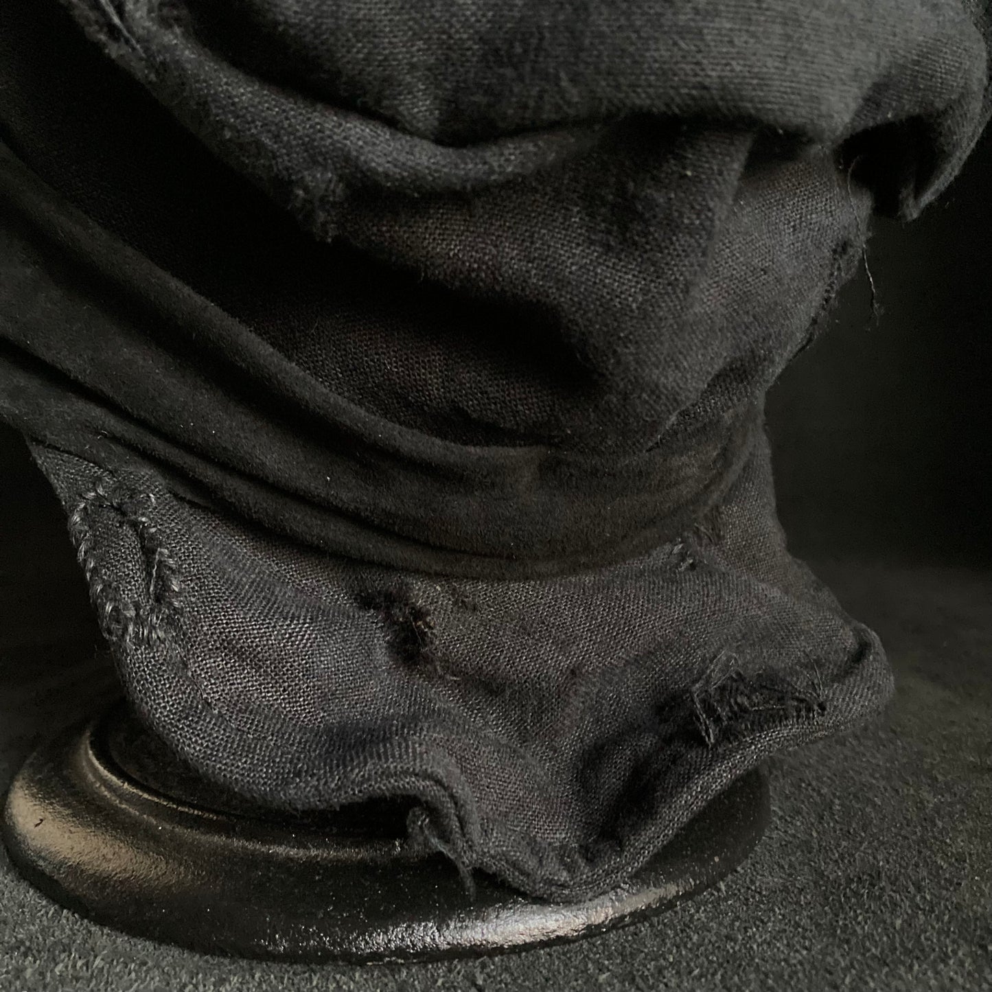 Black linen damage martial turn cap