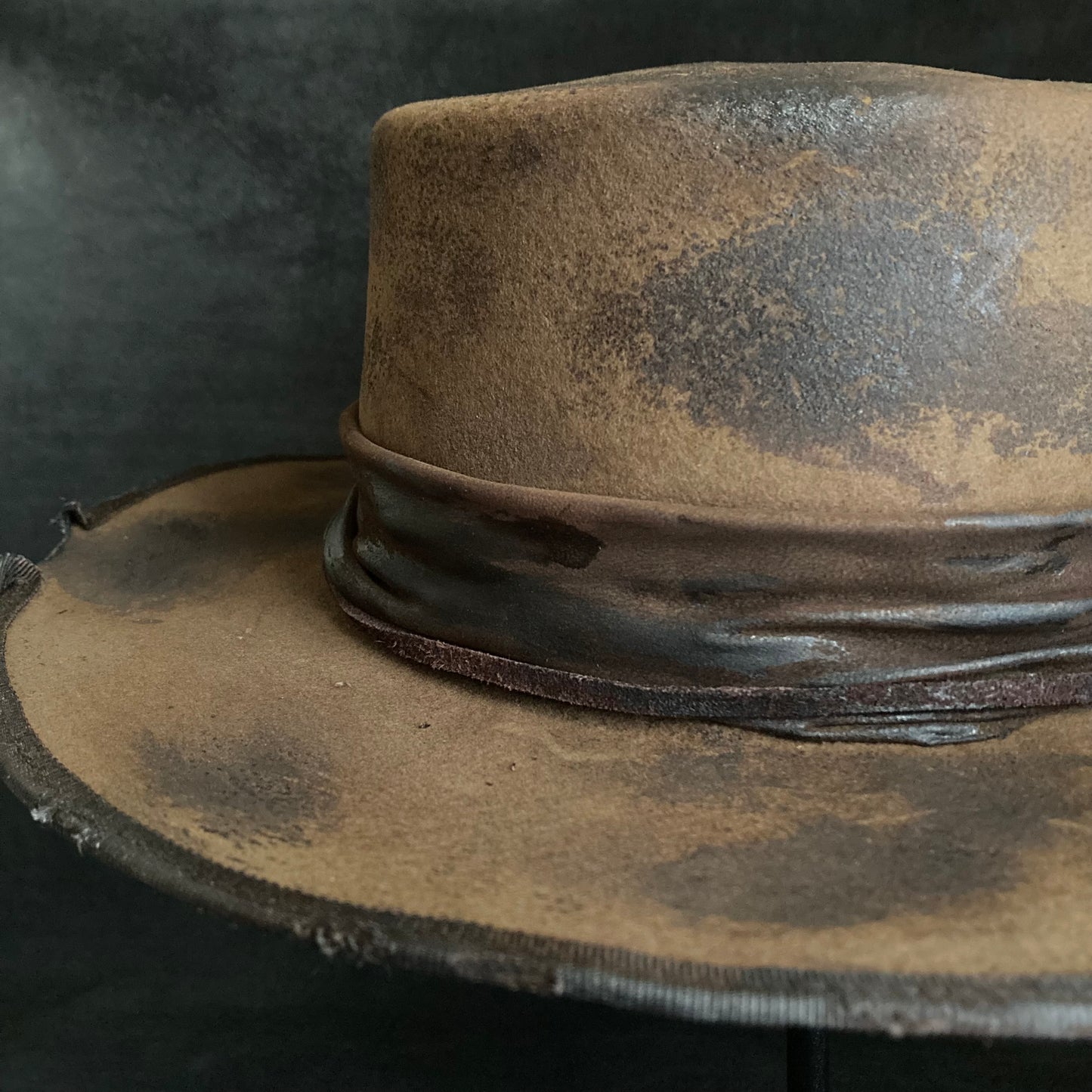 Burned dark camel flat hat