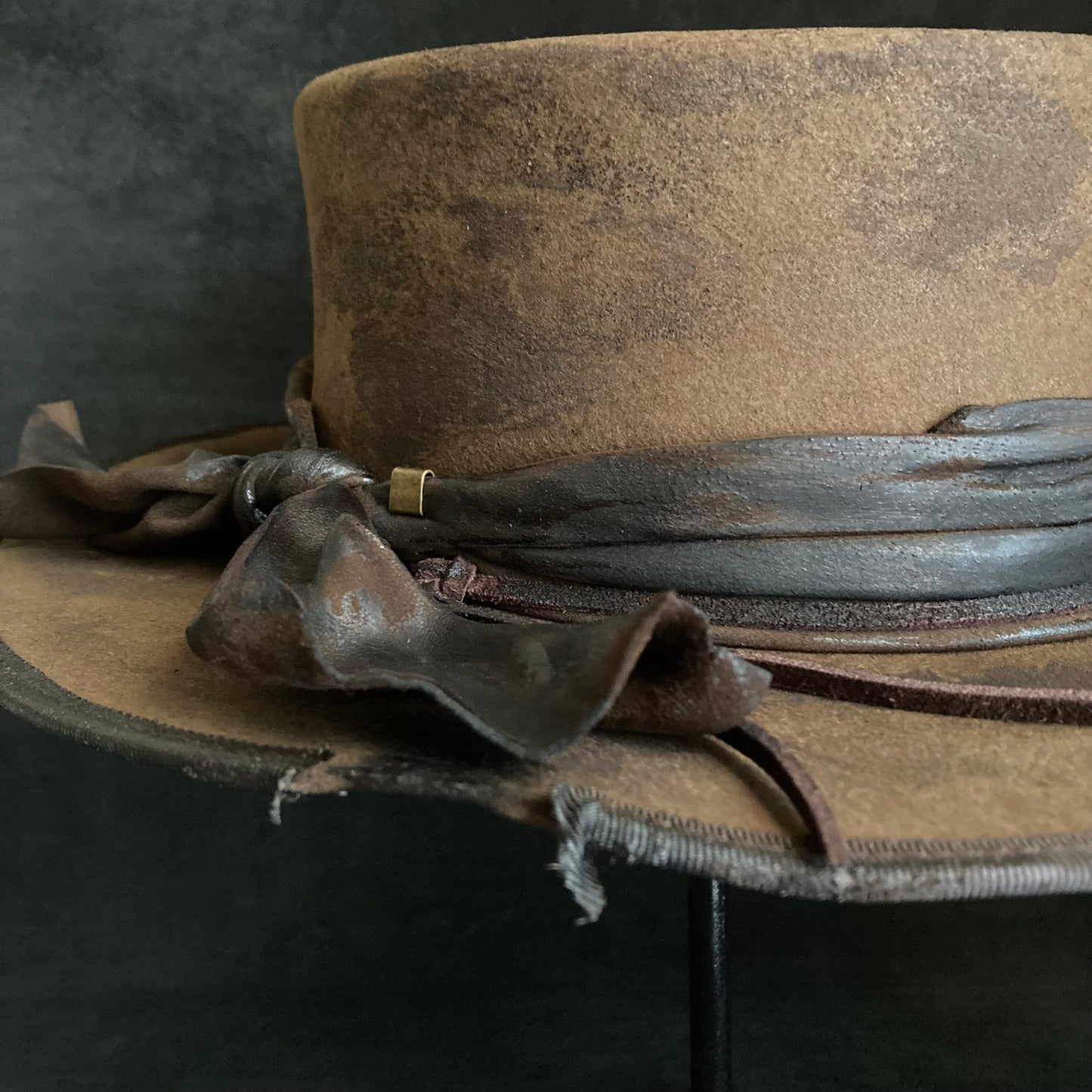 Burned dark camel flat hat