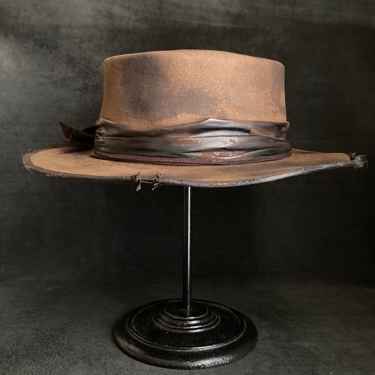 Burned dark camel flat hat