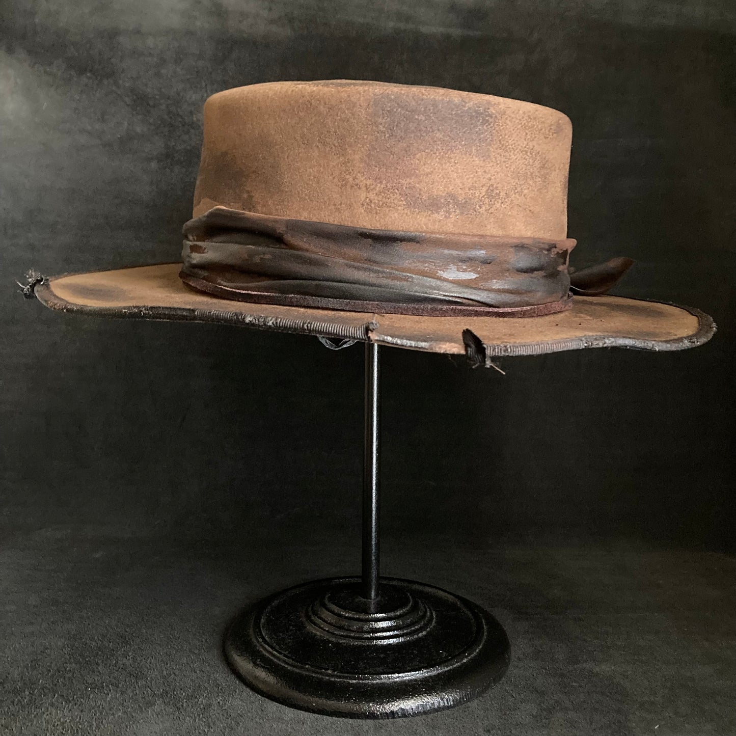 Burned dark camel flat hat