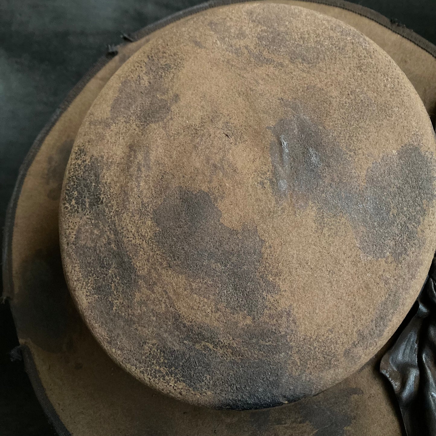 Burned dark camel flat hat