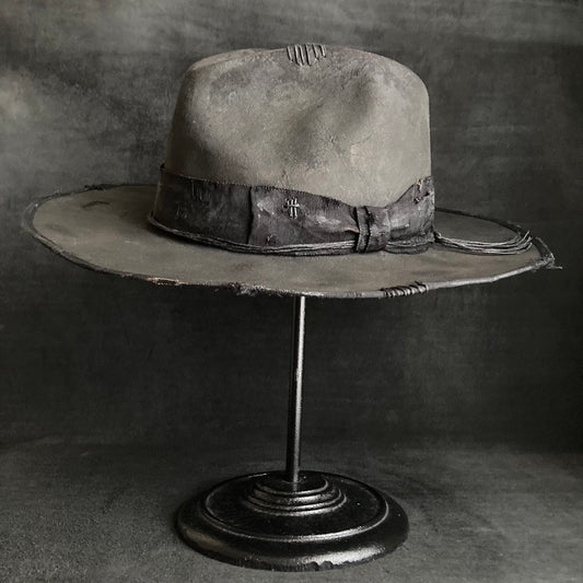 Charcoal damage grosgrain ribbon fedora hat