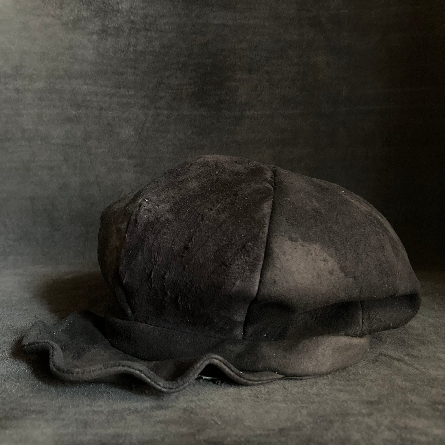 Black  leather bleached casquette