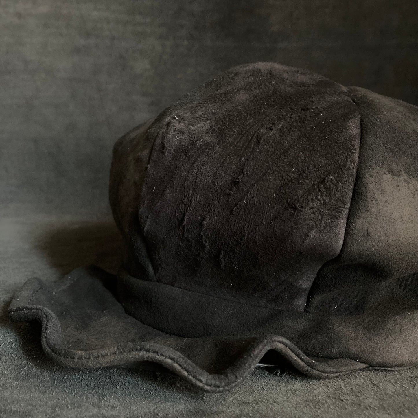 Black  leather bleached casquette