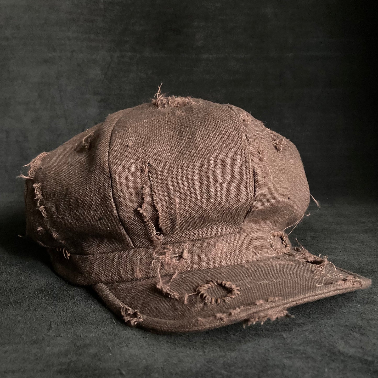 Brown linen damage  casquette(brim core)