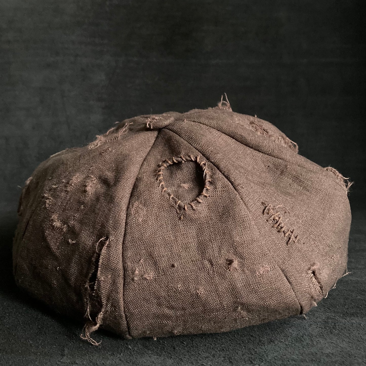 Brown linen damage  casquette(brim core)