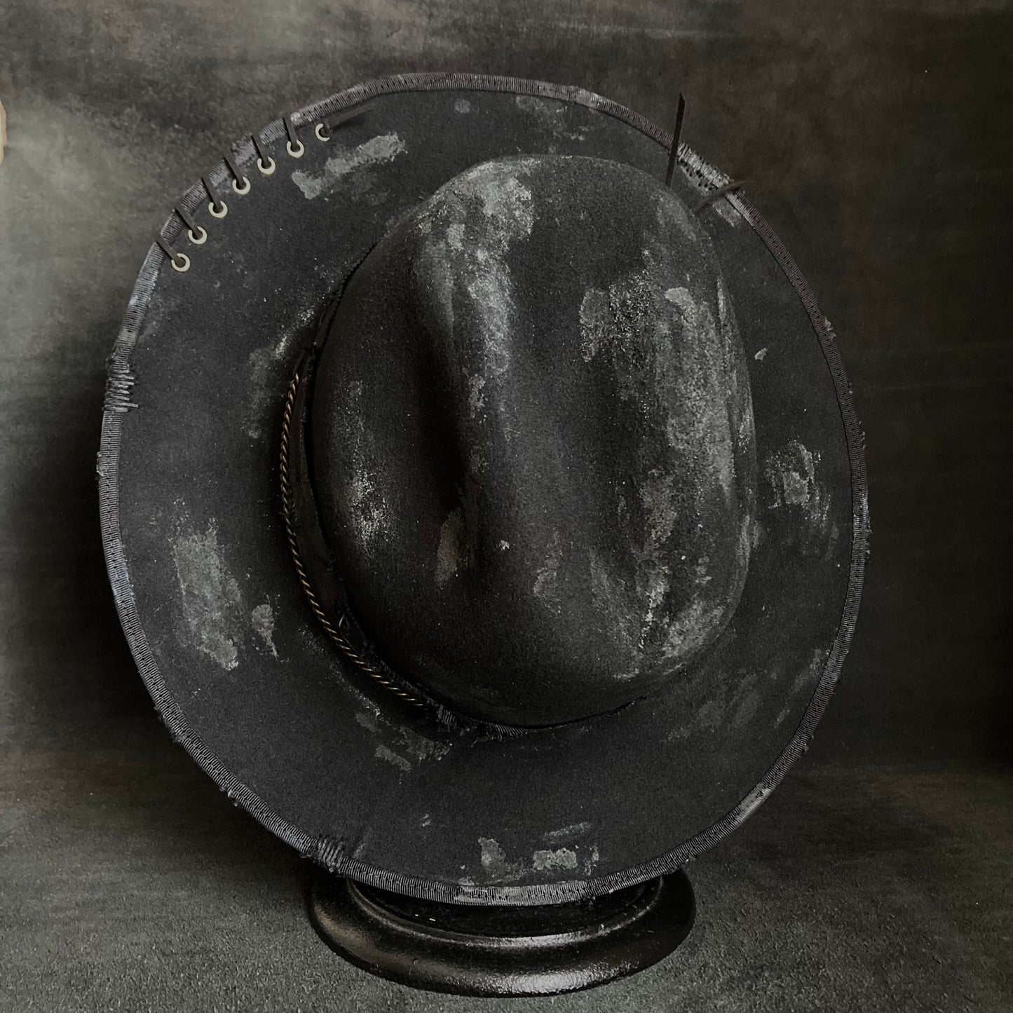 Stain paint western chain hat