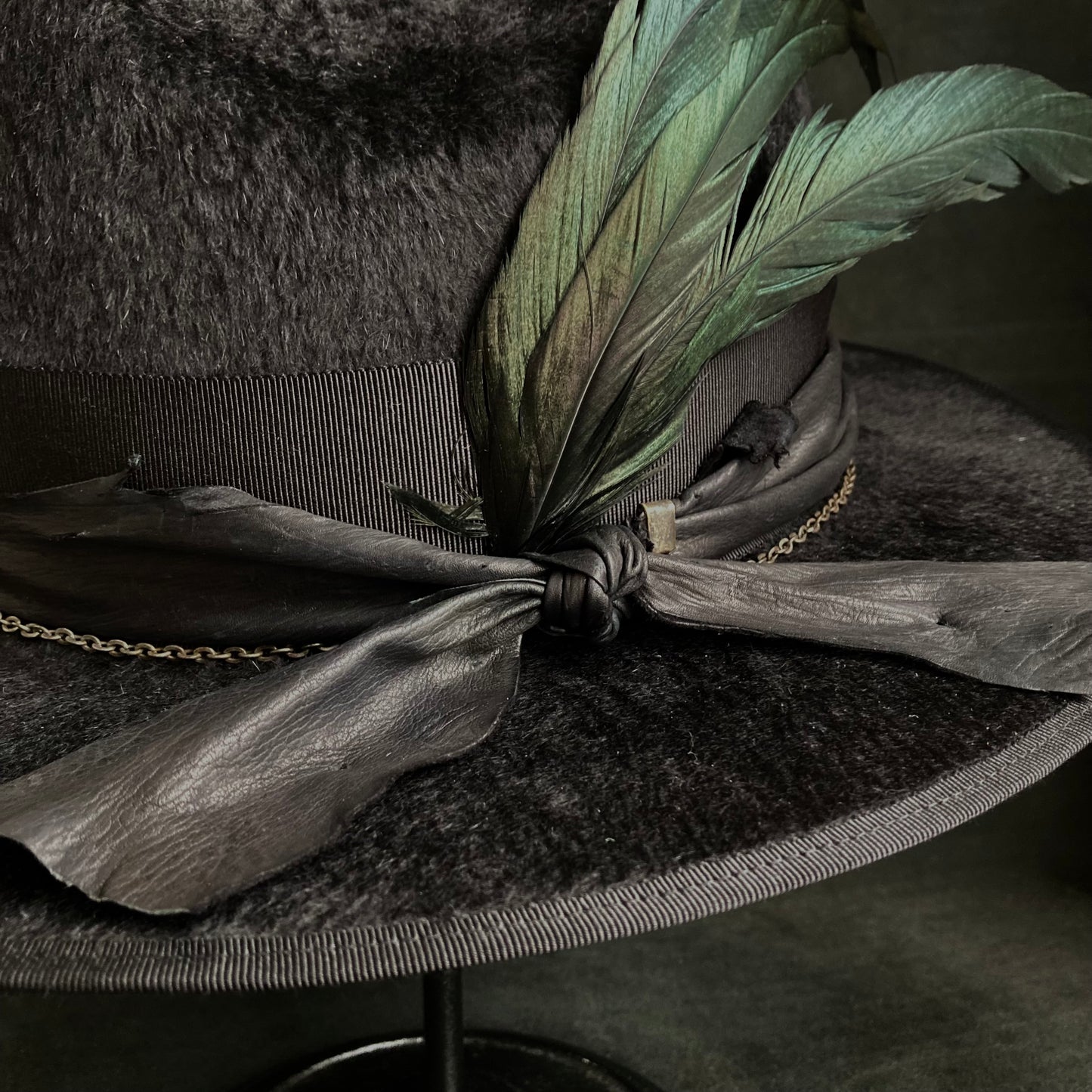 Dark night feather rabbit fur hat