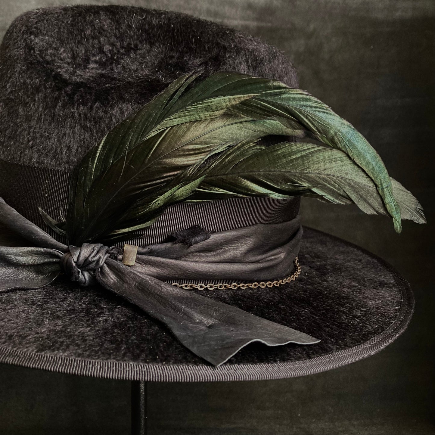 Dark night feather rabbit fur hat