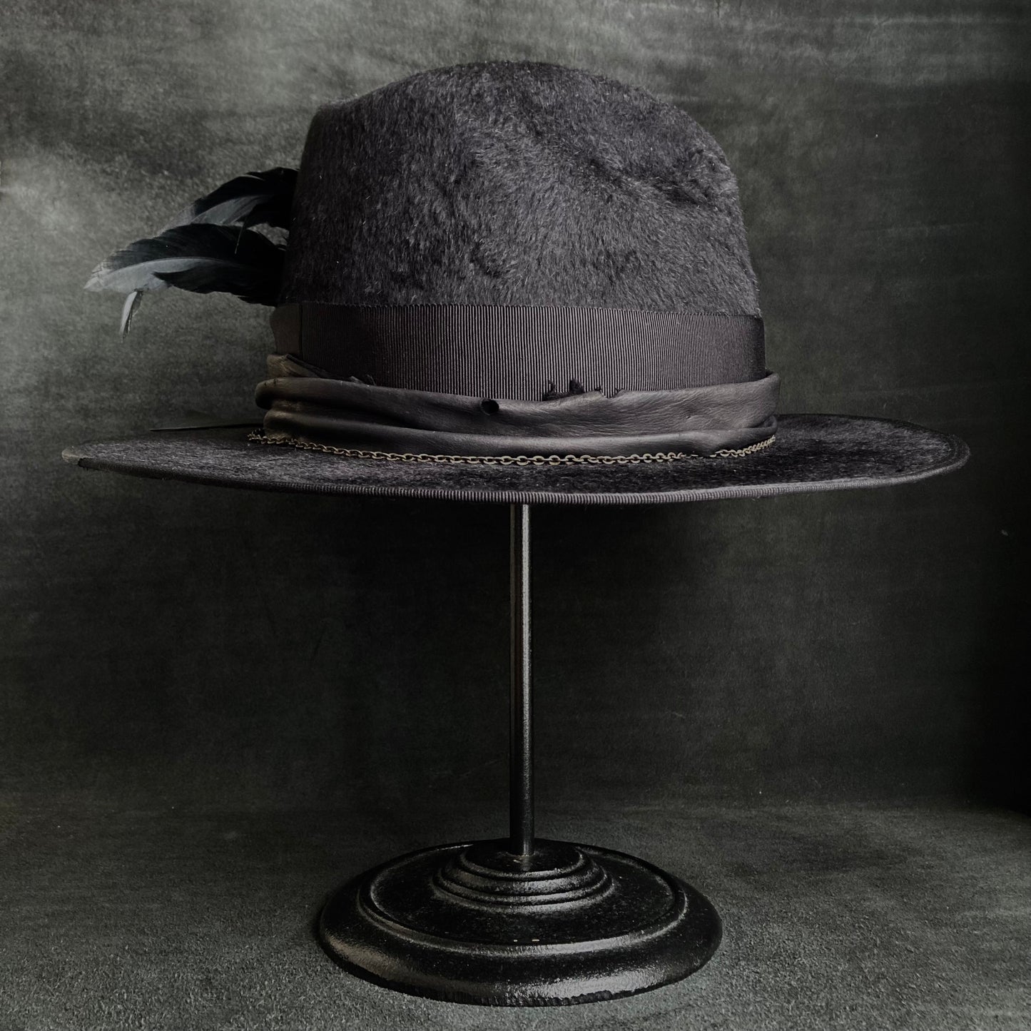 Dark night feather rabbit fur hat