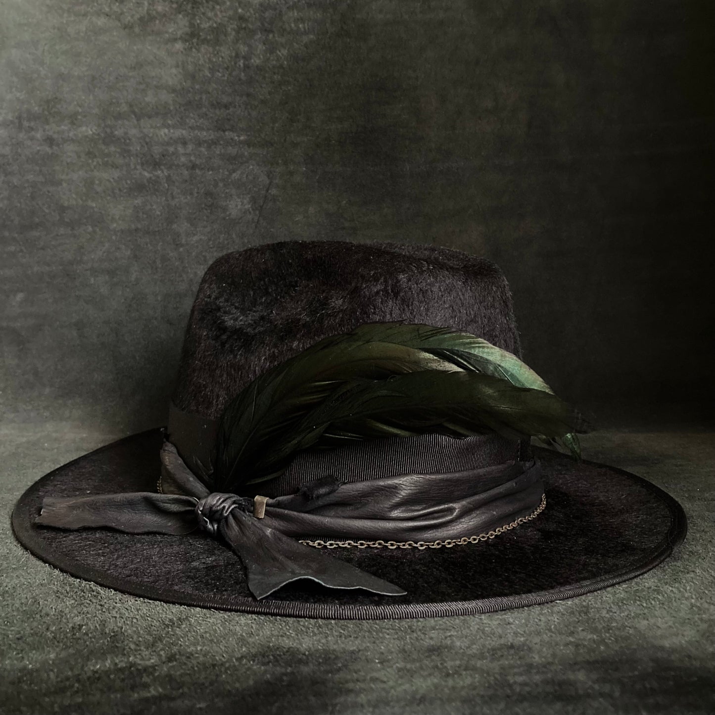 Dark night feather rabbit fur hat