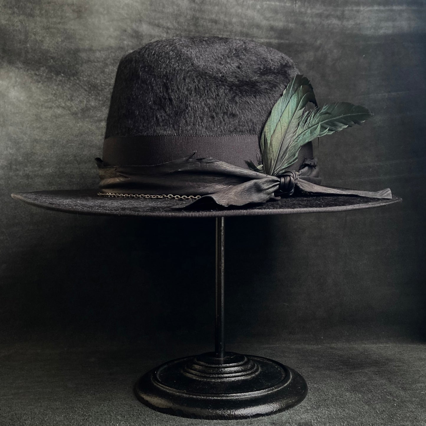 Dark night feather rabbit fur hat