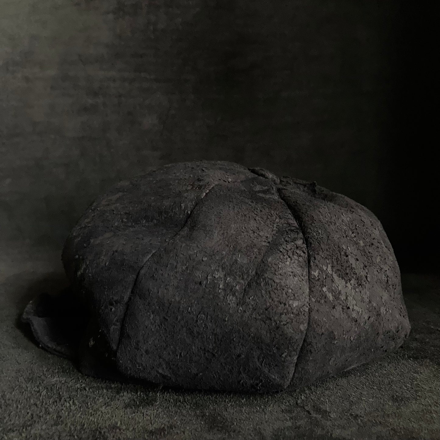 Scrape black leather casquette