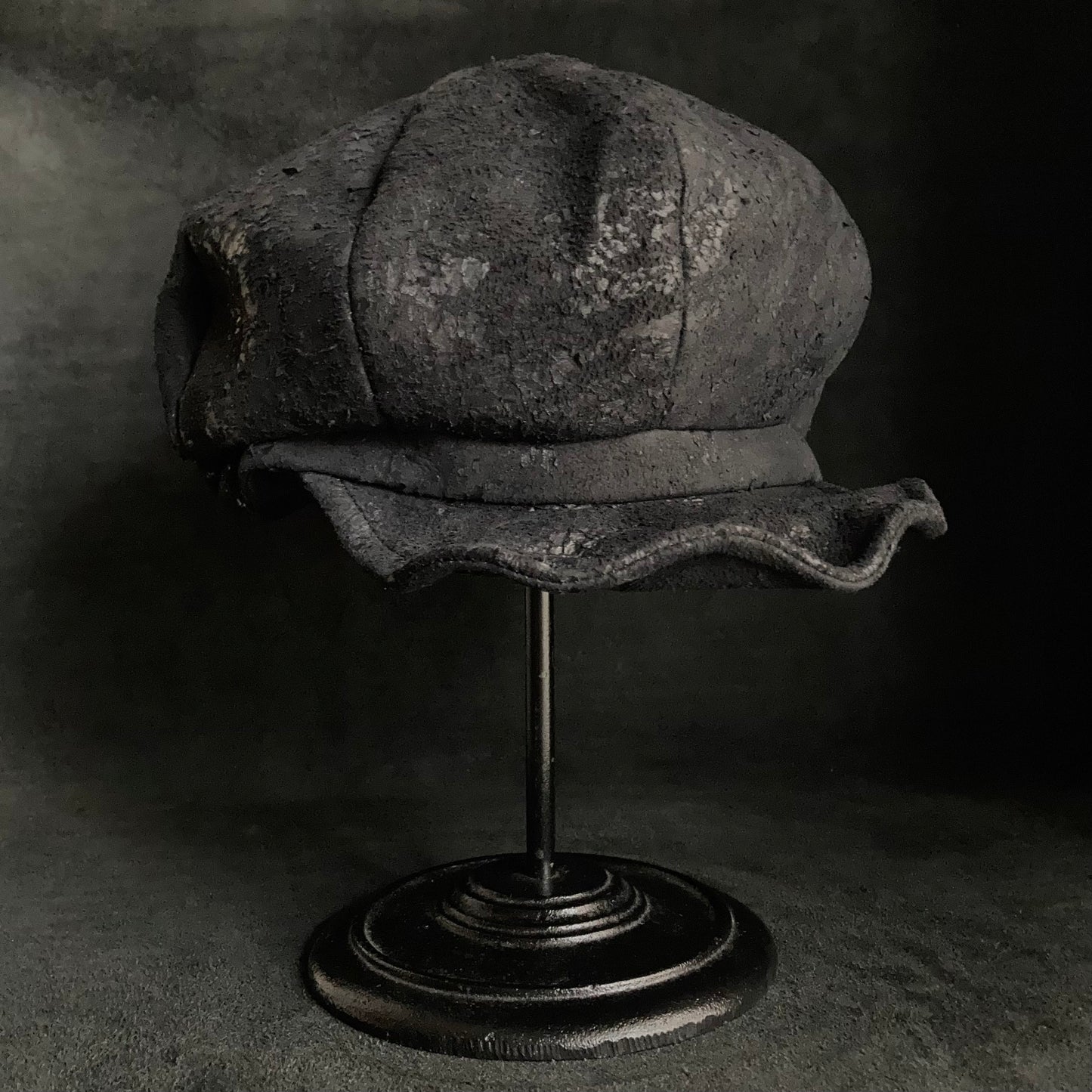 Scrape black leather casquette