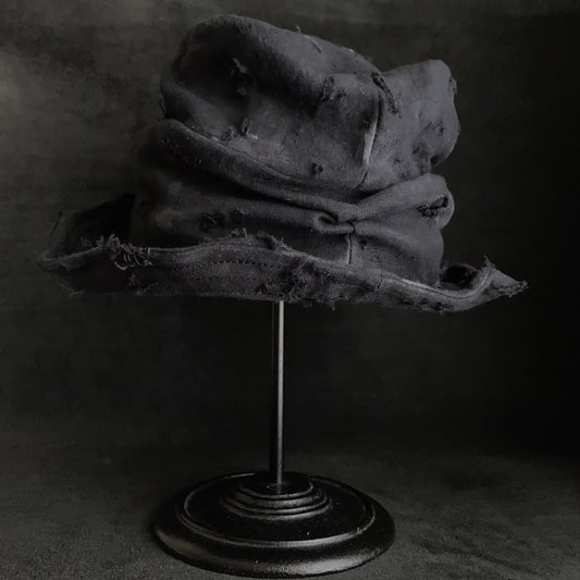 Black linen damage turn bucket hat