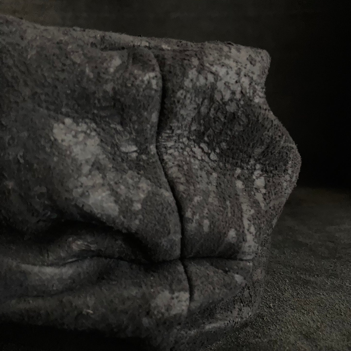 Scrape black leather turn cap