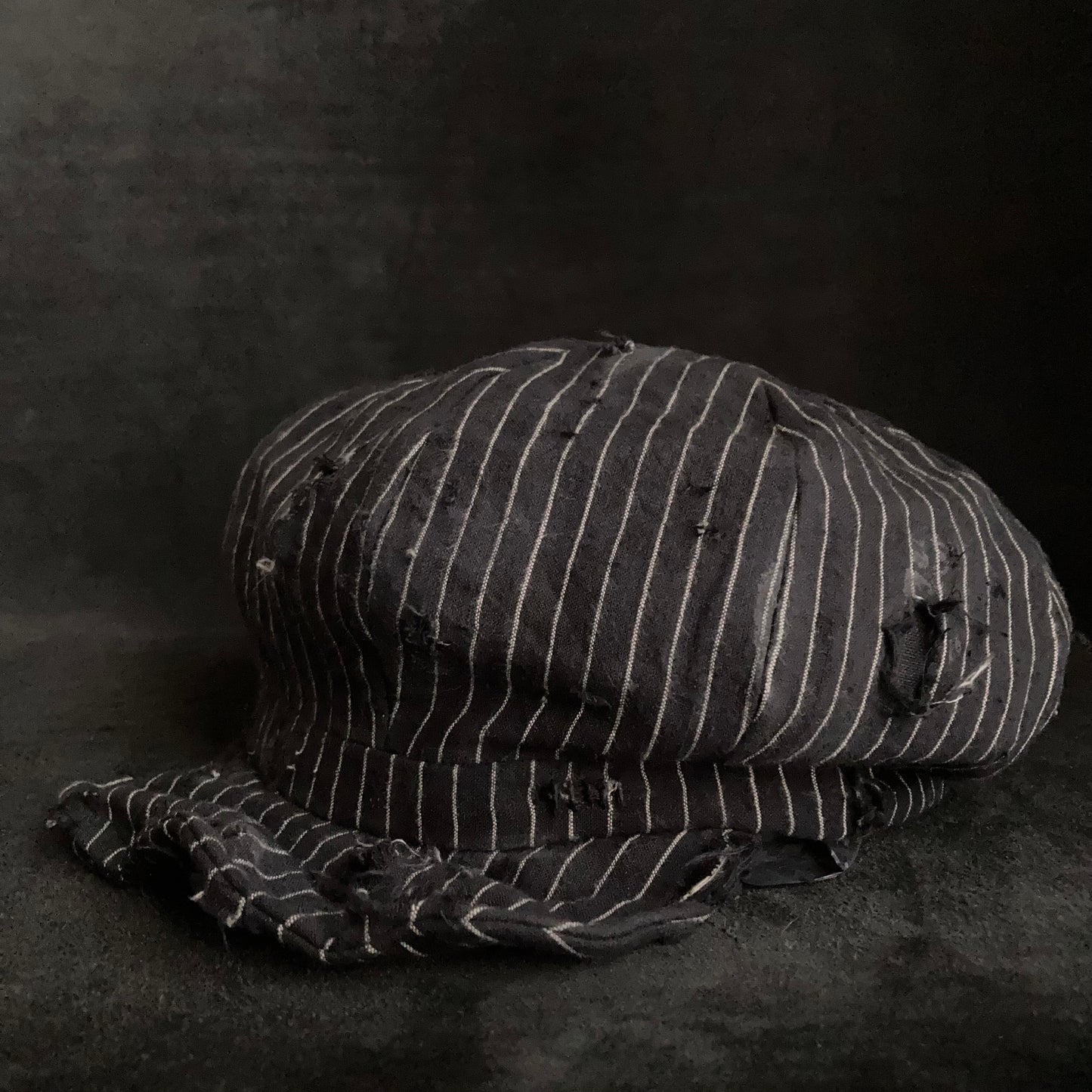 Yarn-dyed stripe damage casquette