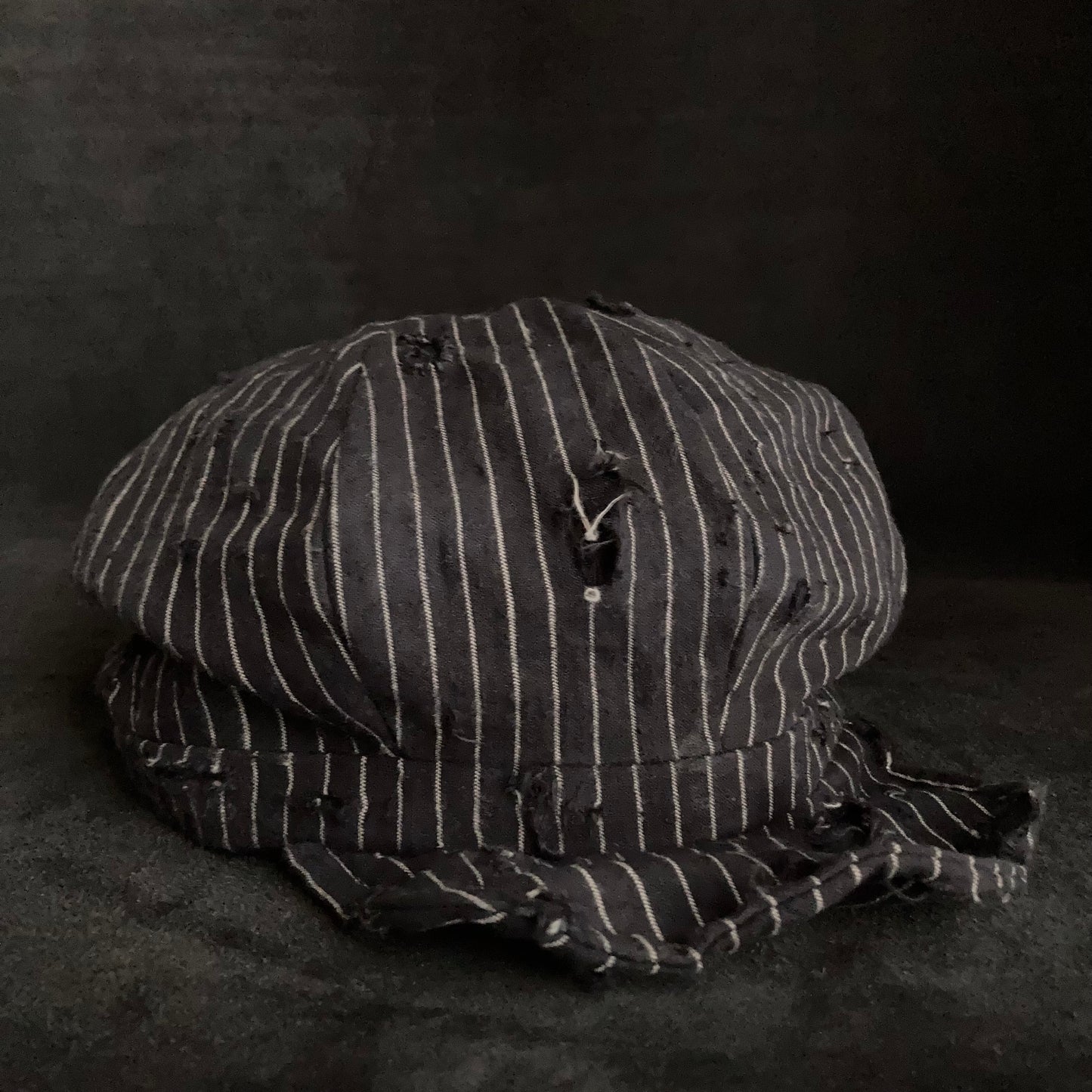 Yarn-dyed stripe damage casquette