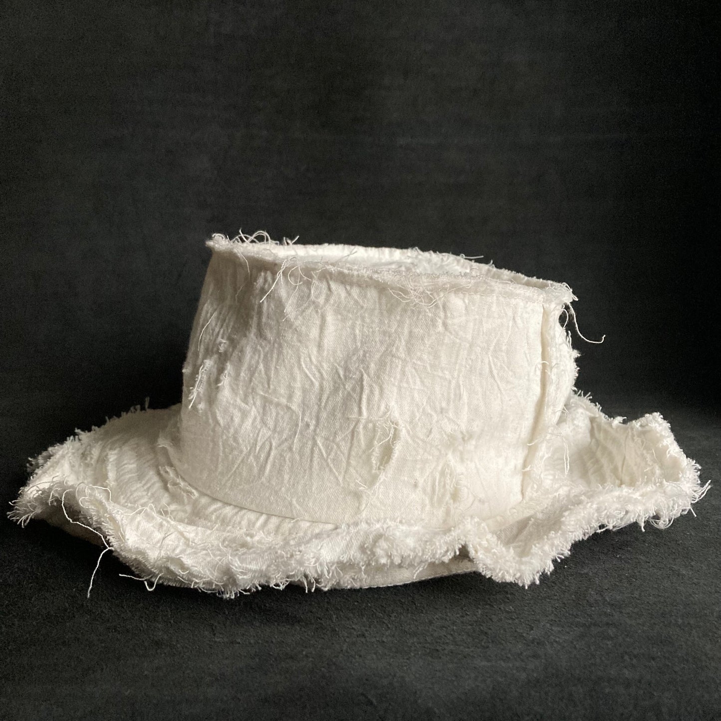 Wrinkled cotton linen white bucket hat