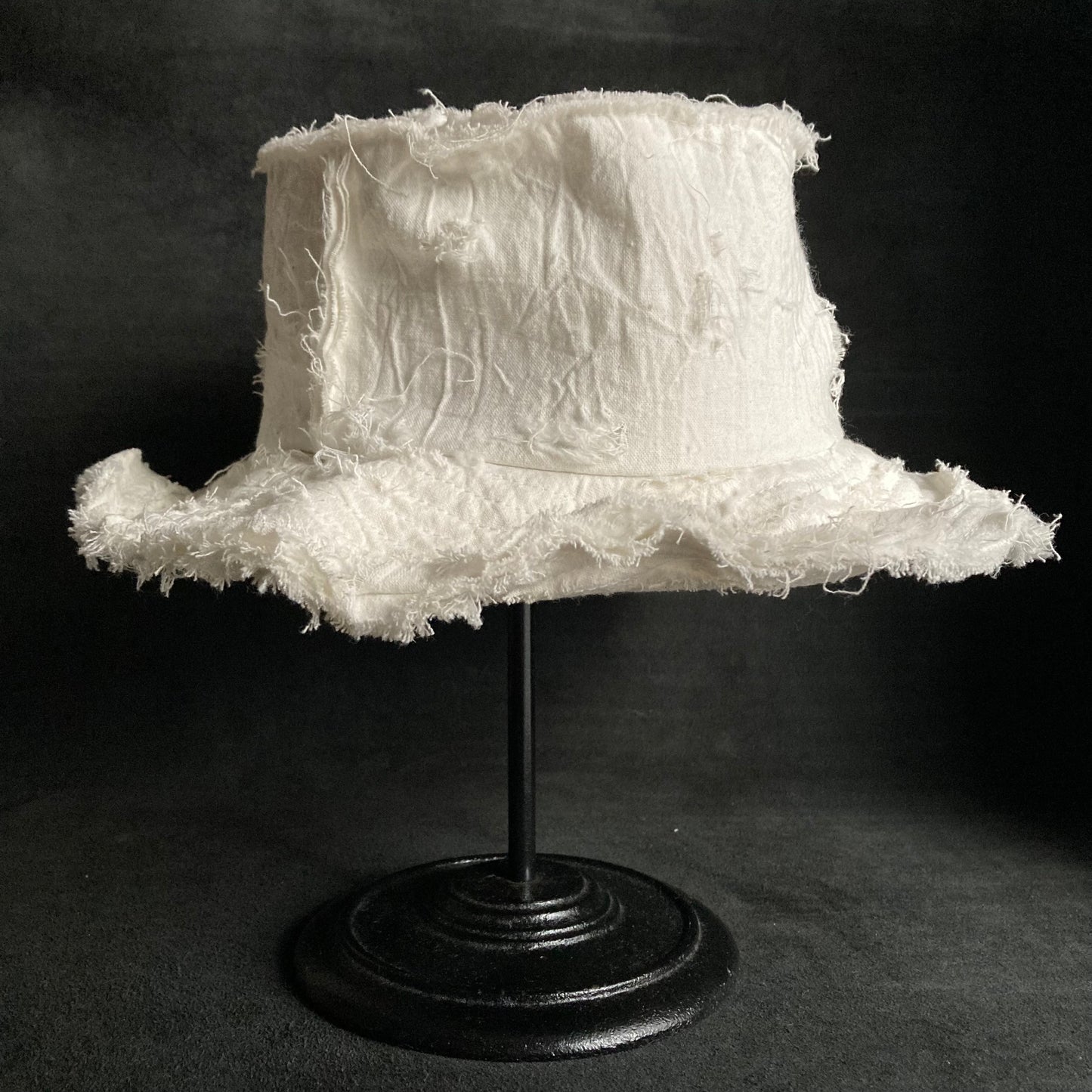 Wrinkled cotton linen white bucket hat