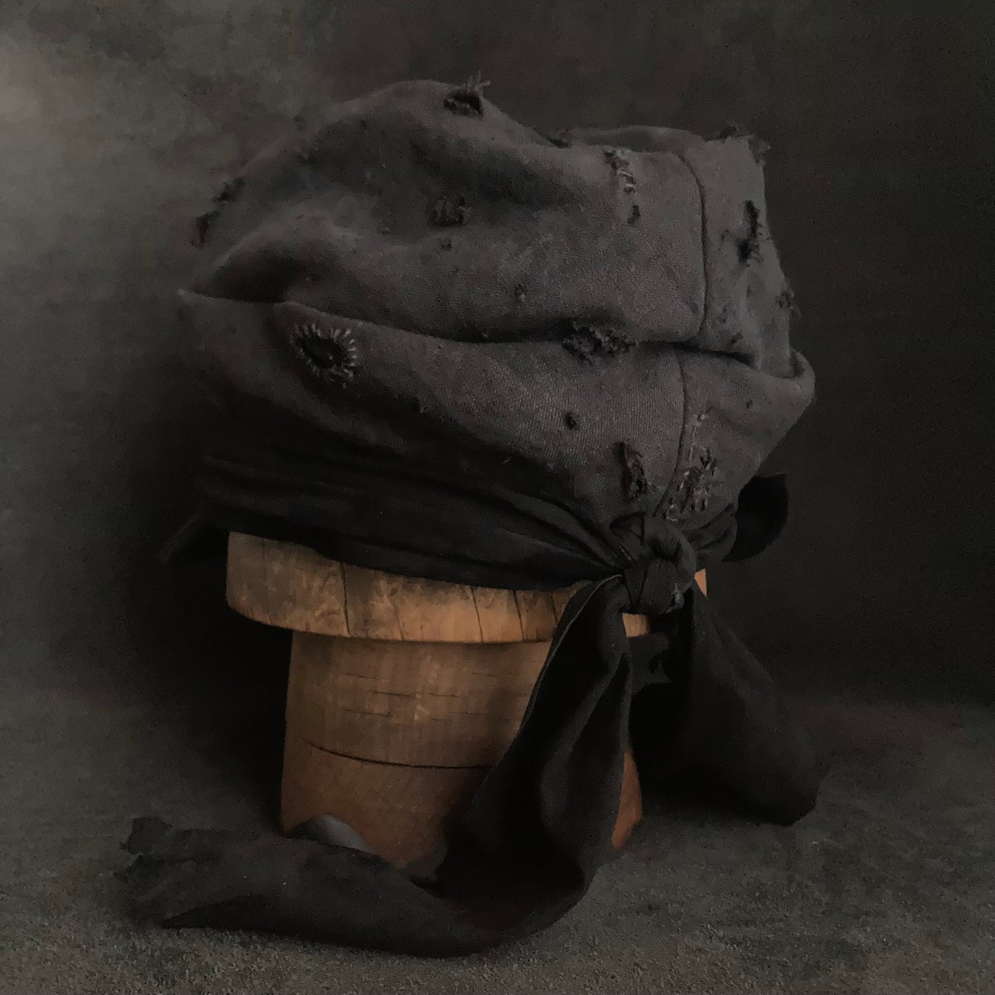 Black linen damage martial turn cap