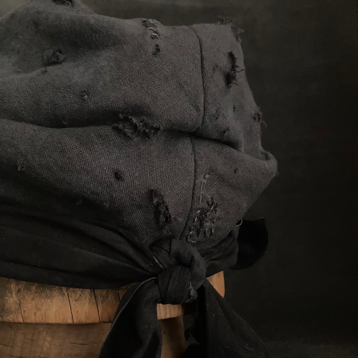 Black linen damage martial turn cap