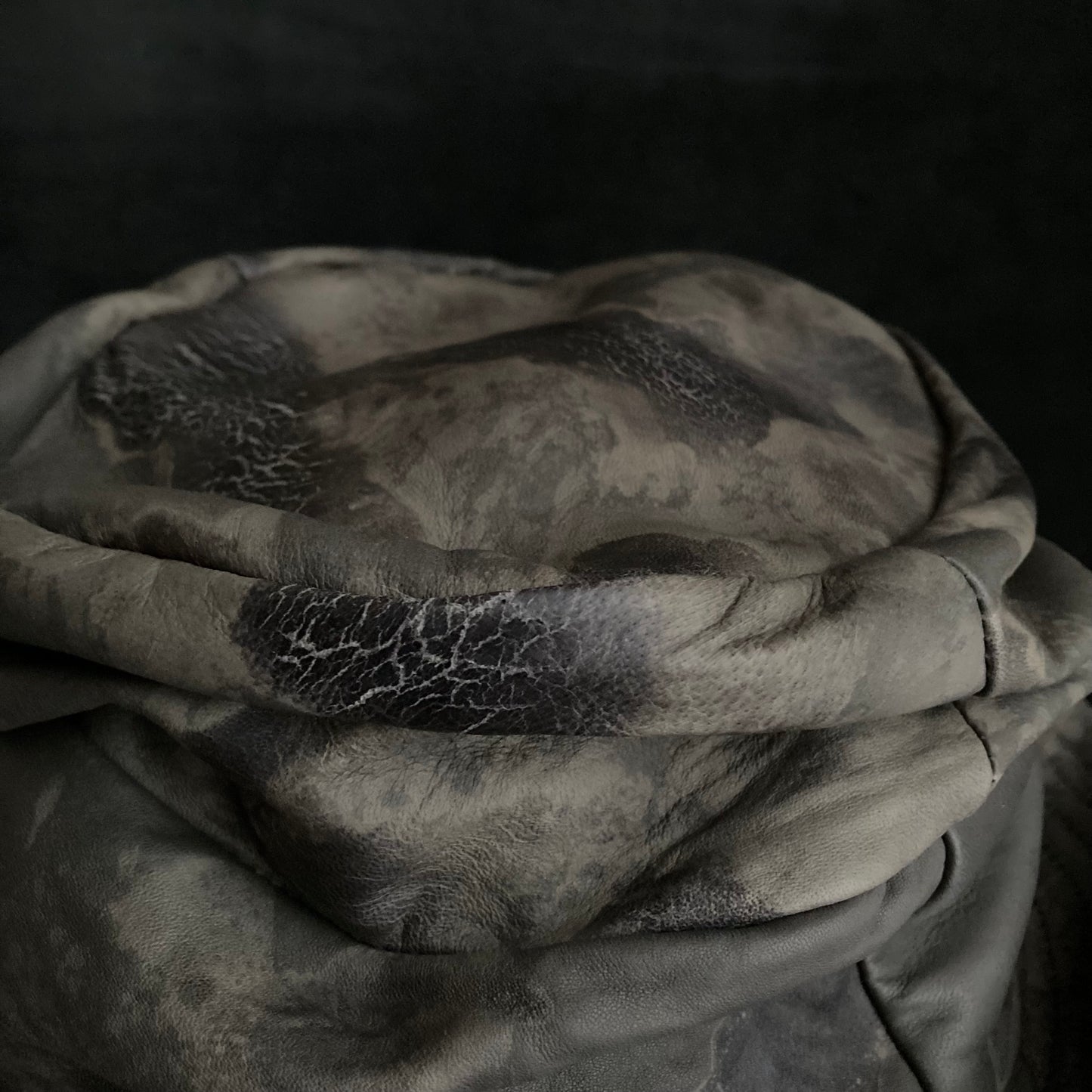 Crack gray leather turn bucket hat