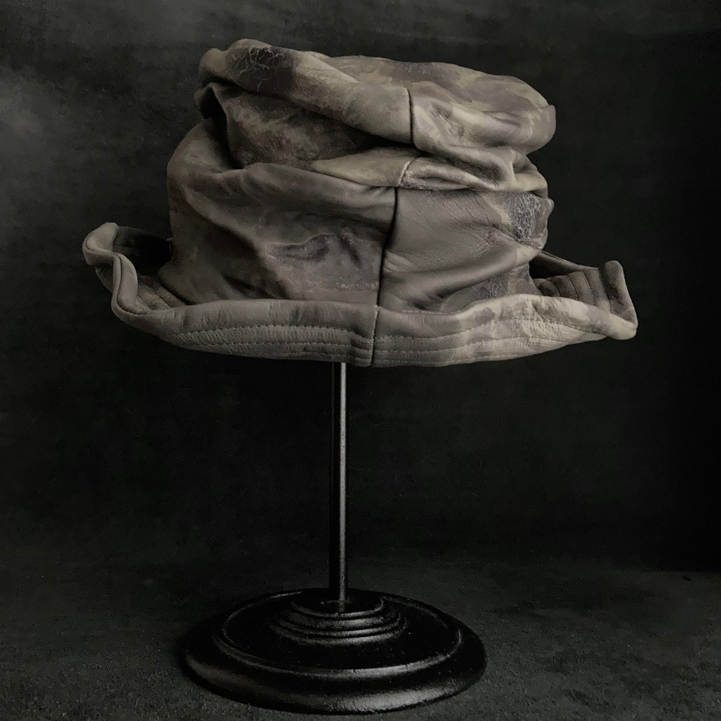 Crack gray leather turn bucket hat