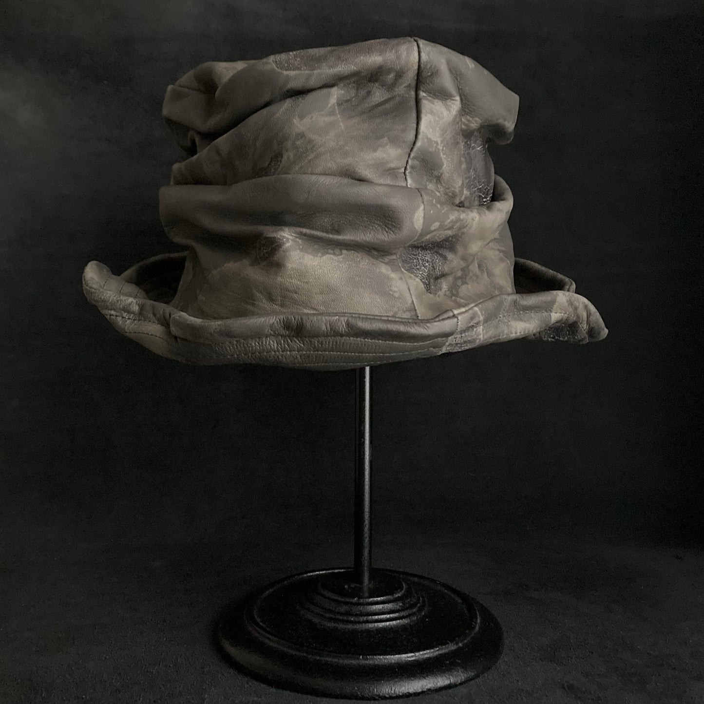 Crack gray leather turn bucket hat