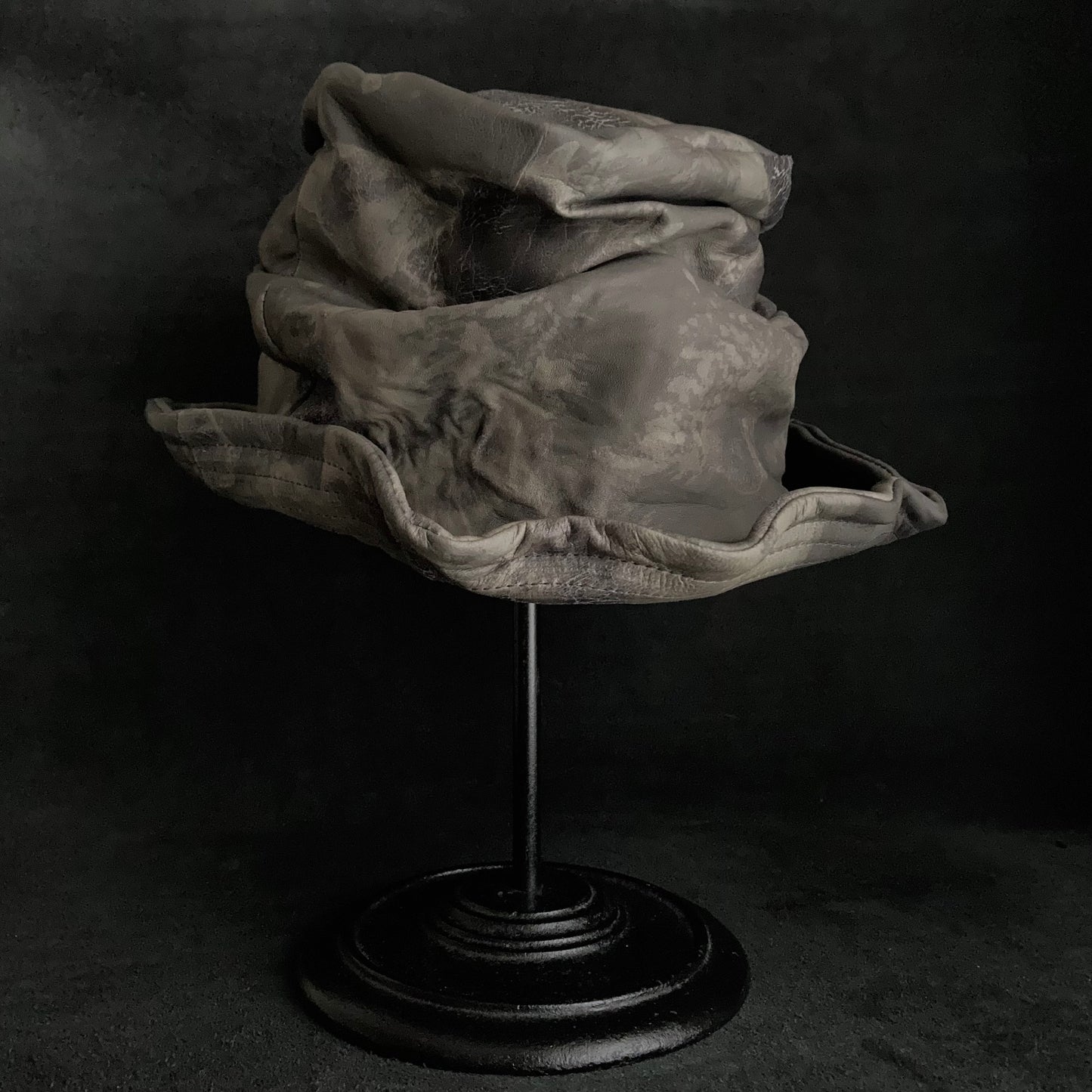 Crack gray leather turn bucket hat