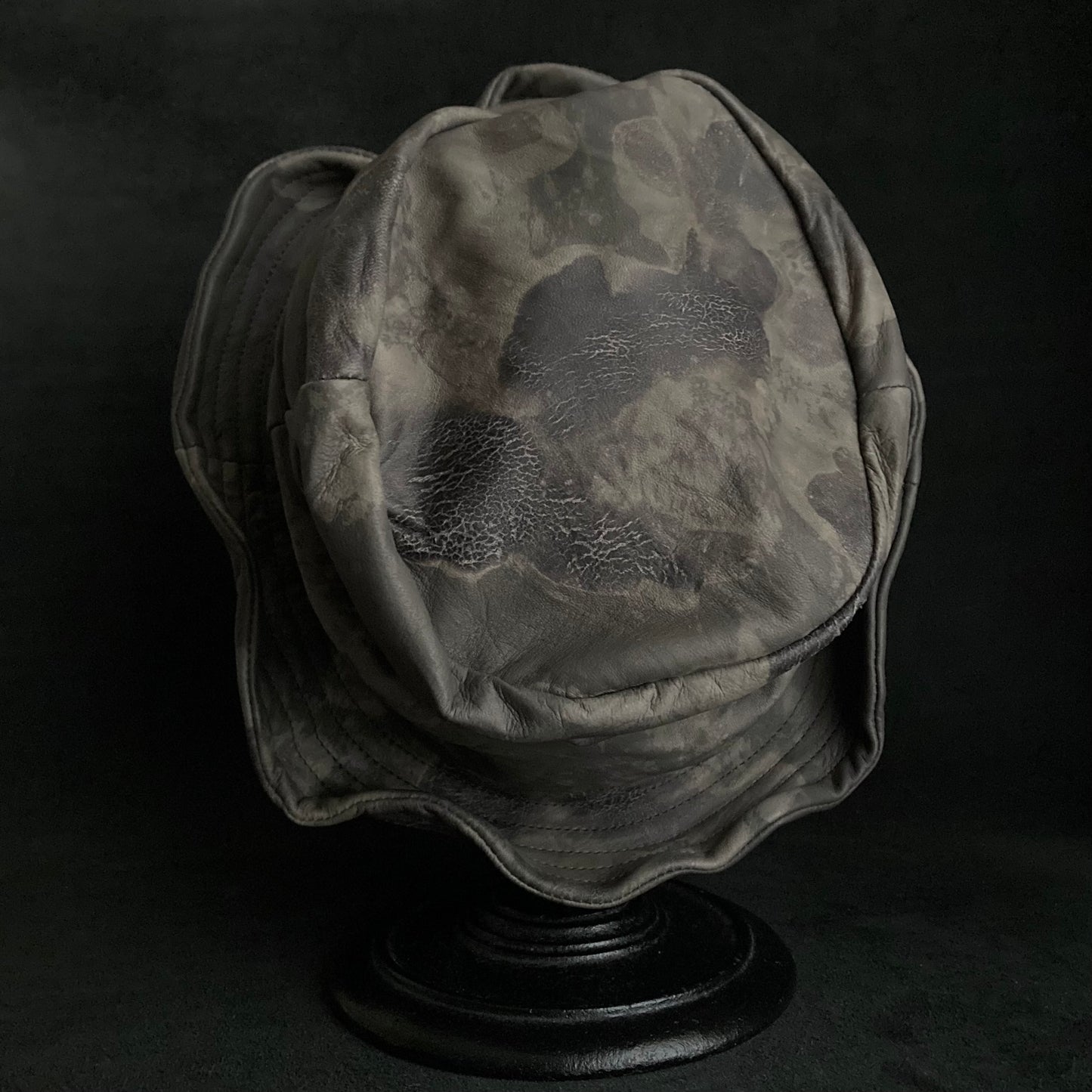 Crack gray leather turn bucket hat