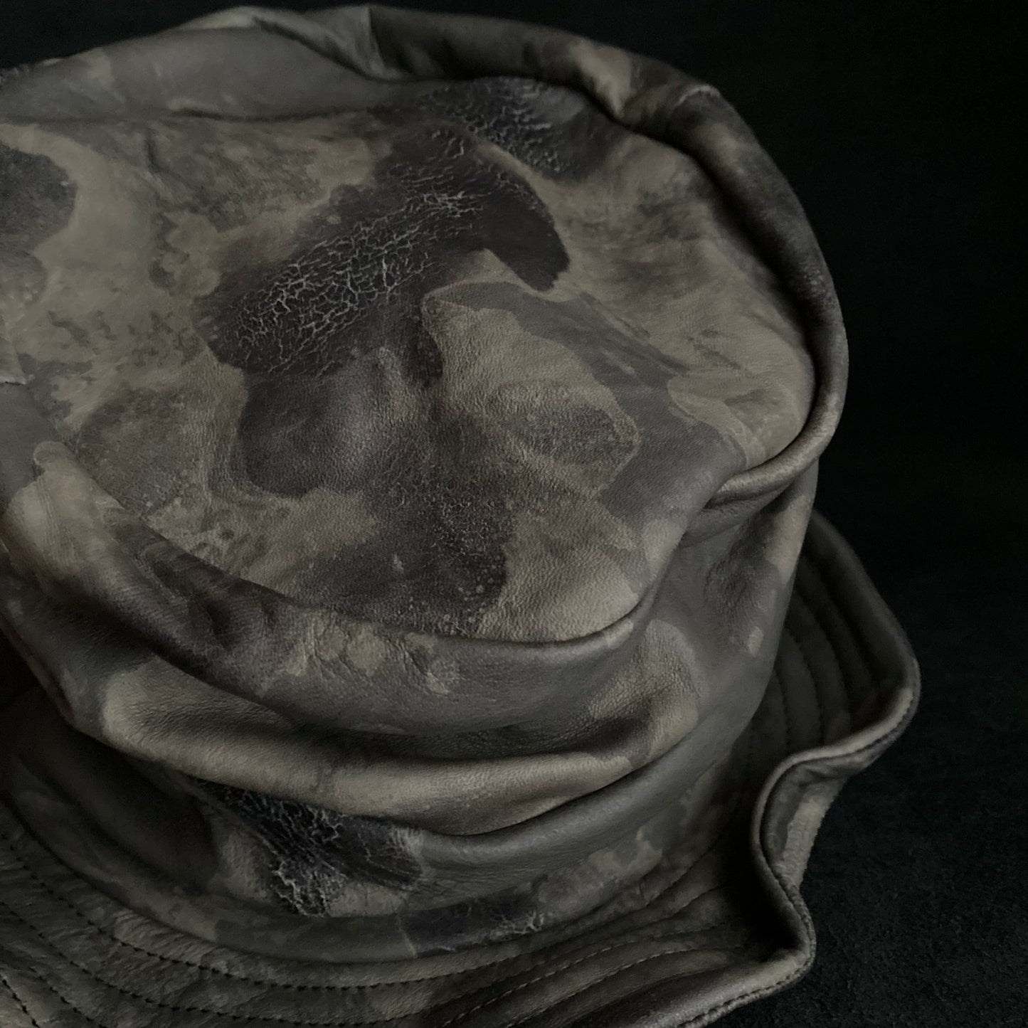 Crack gray leather turn bucket hat