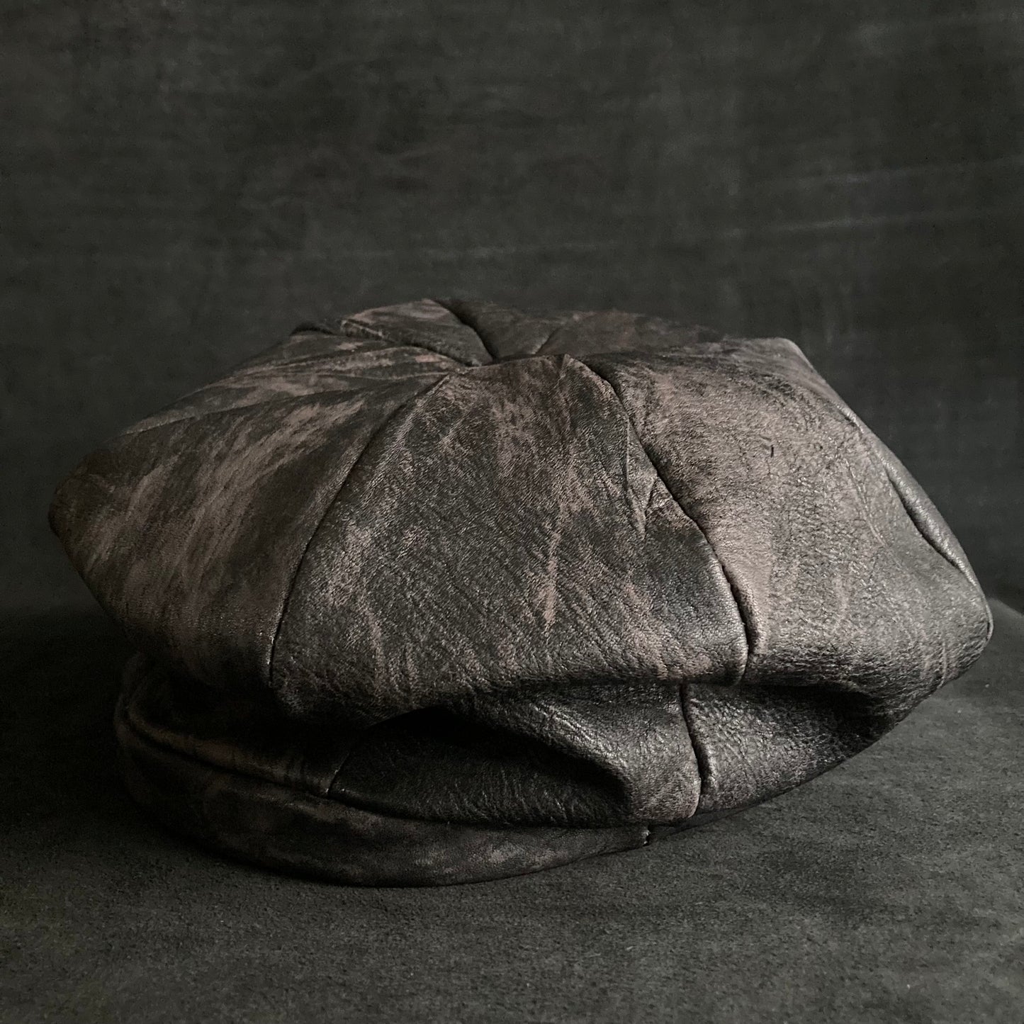 Rubbed deer  leather casquette