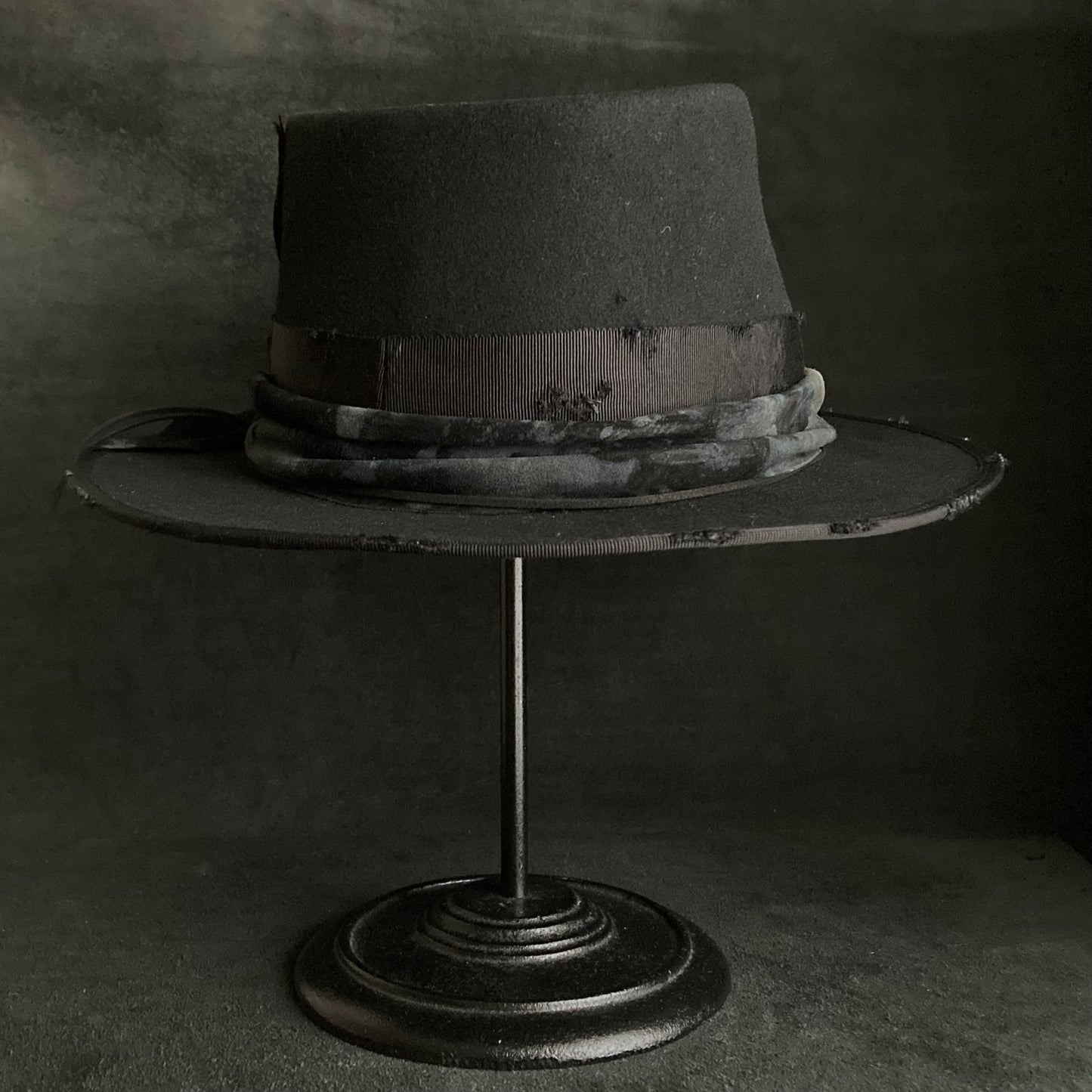 Muddy leather black fedora hat