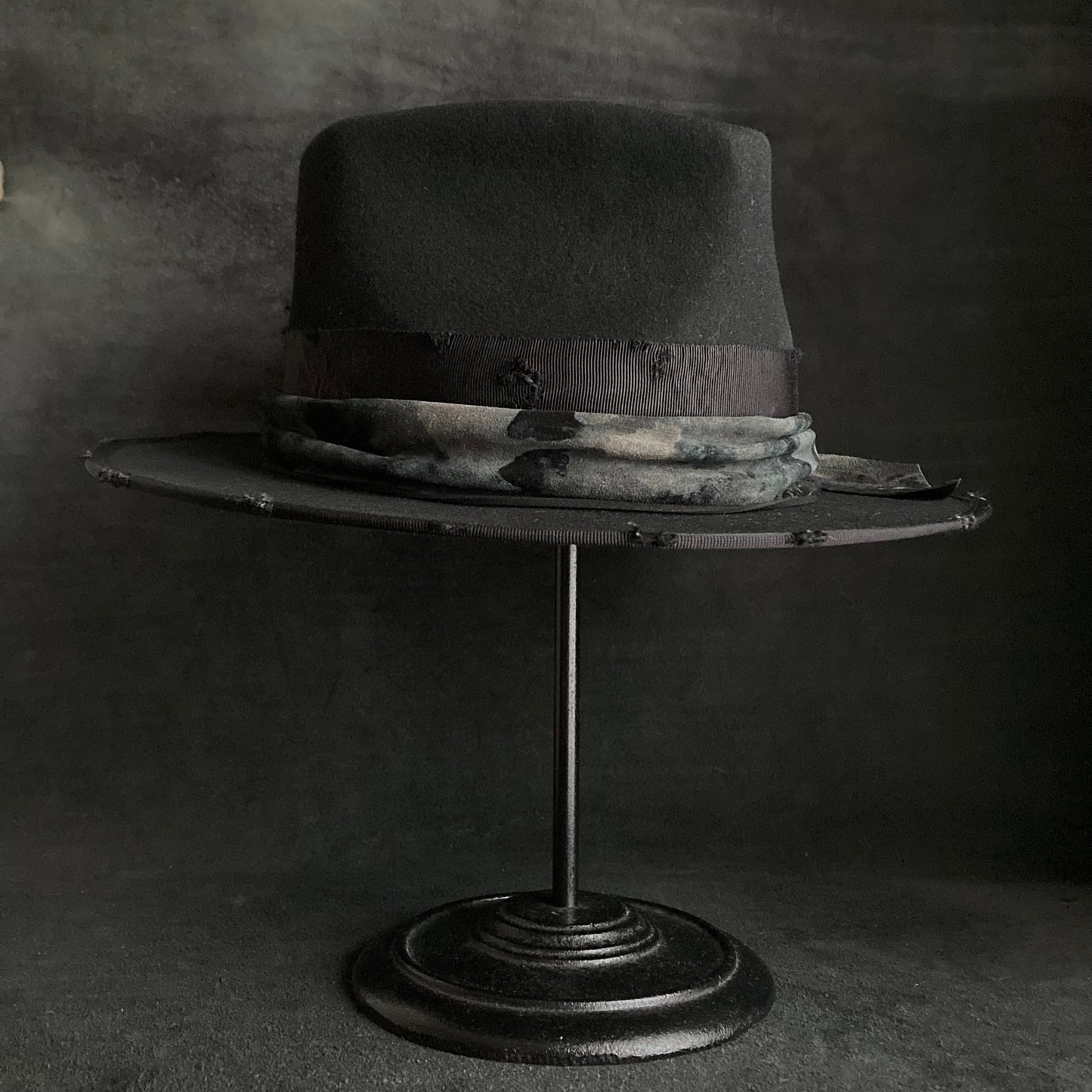 Muddy leather black fedora hat