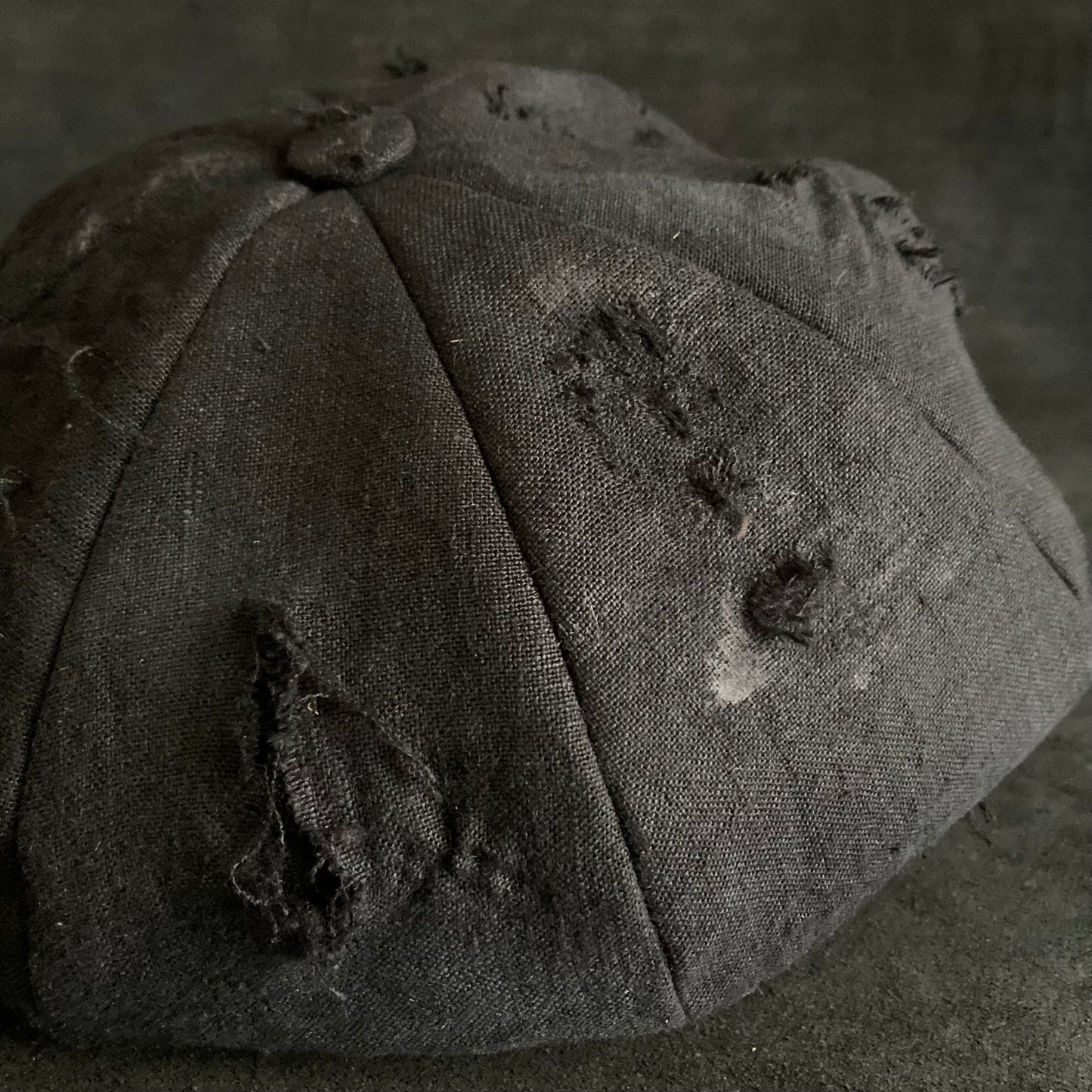 Black linen damage  casquette