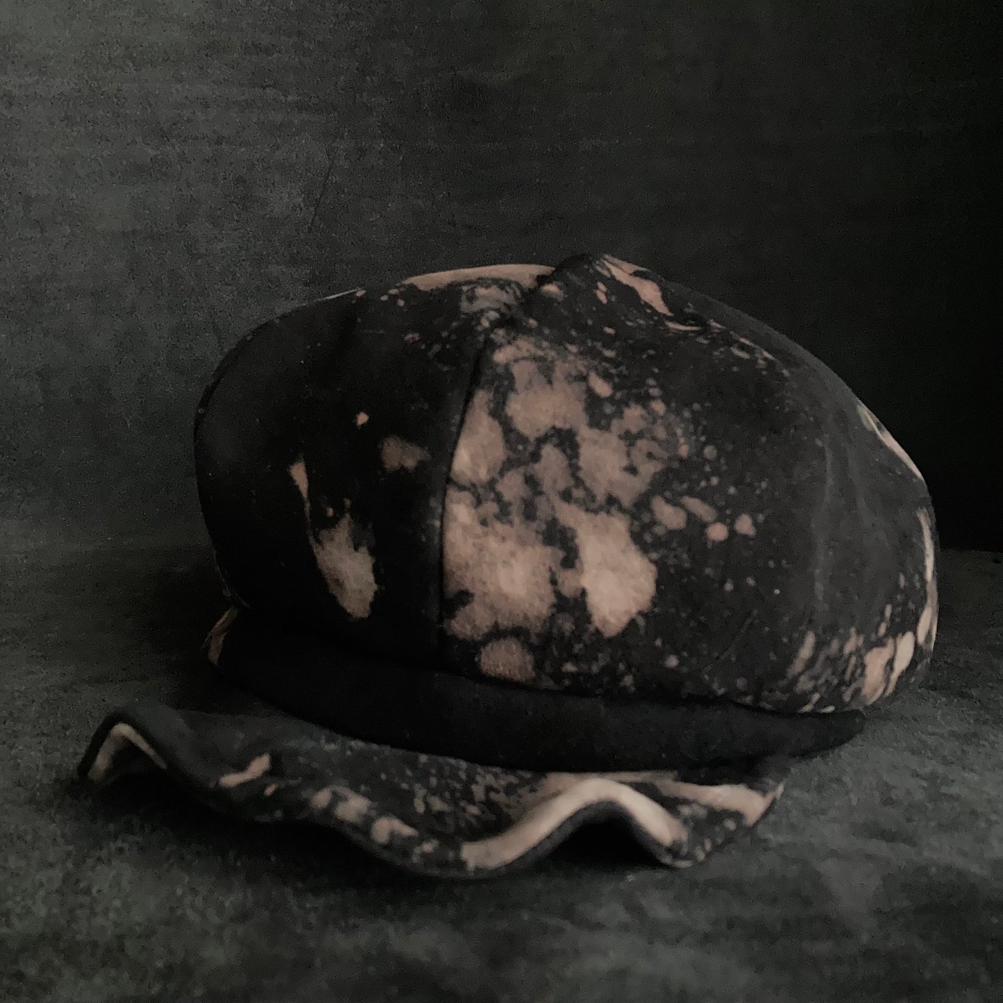 Horizon black leather casquette