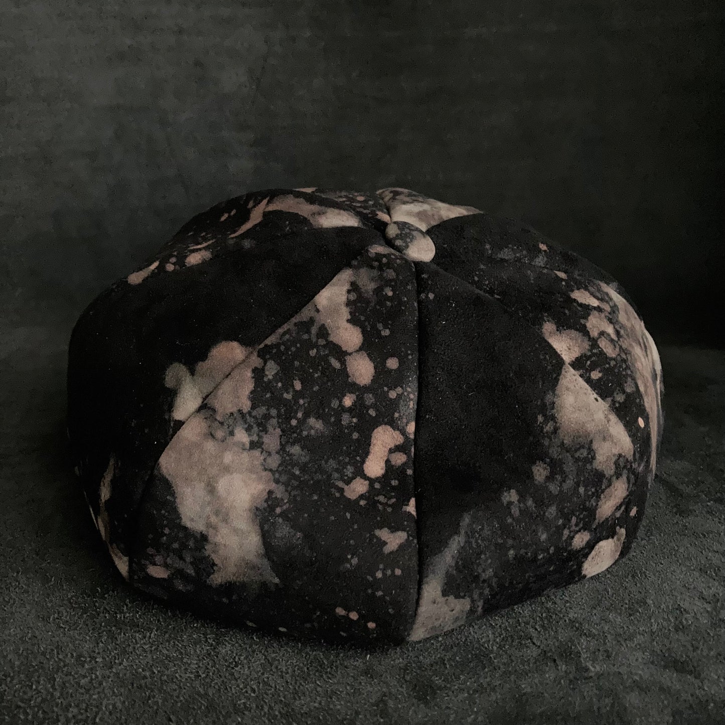 Horizon black leather casquette