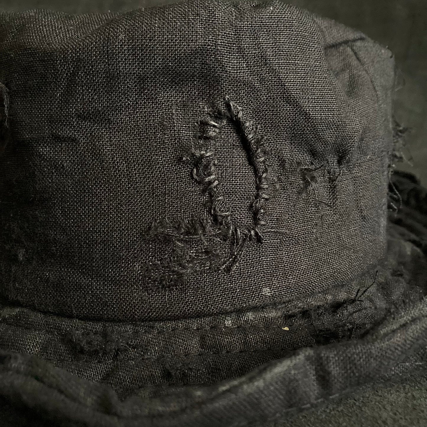 Black linen damage  bucket hat