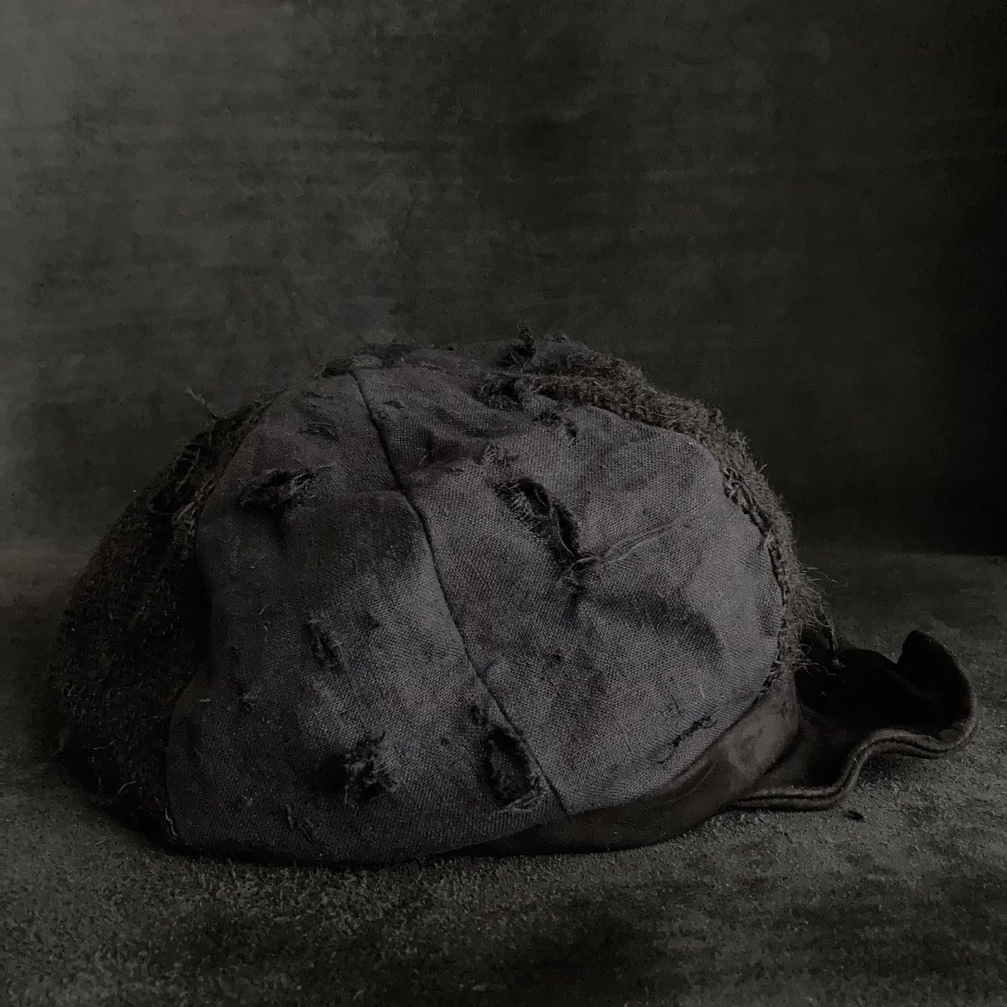 Black jute damage  casquette